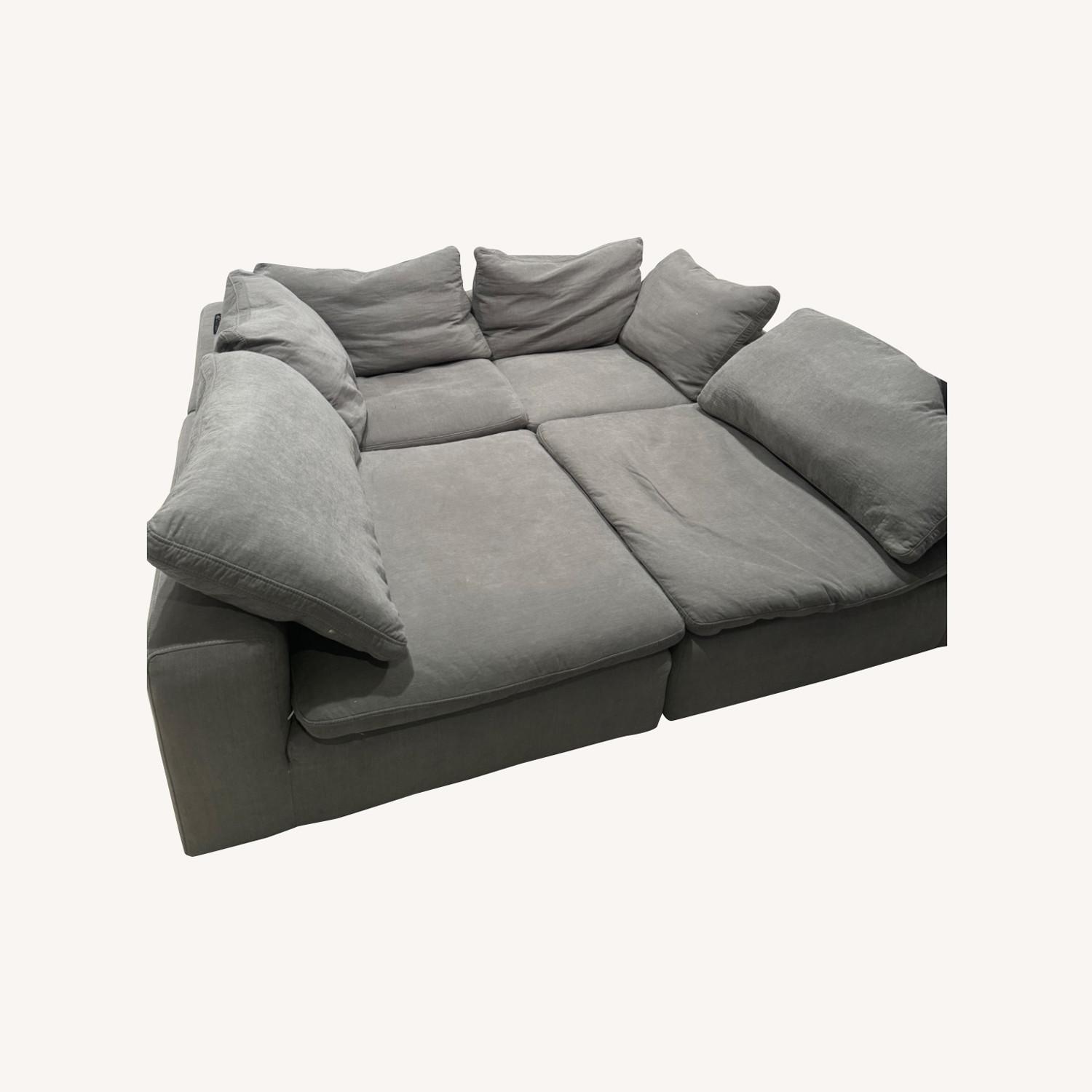 City Furniture Nixon Sectional - AptDeco