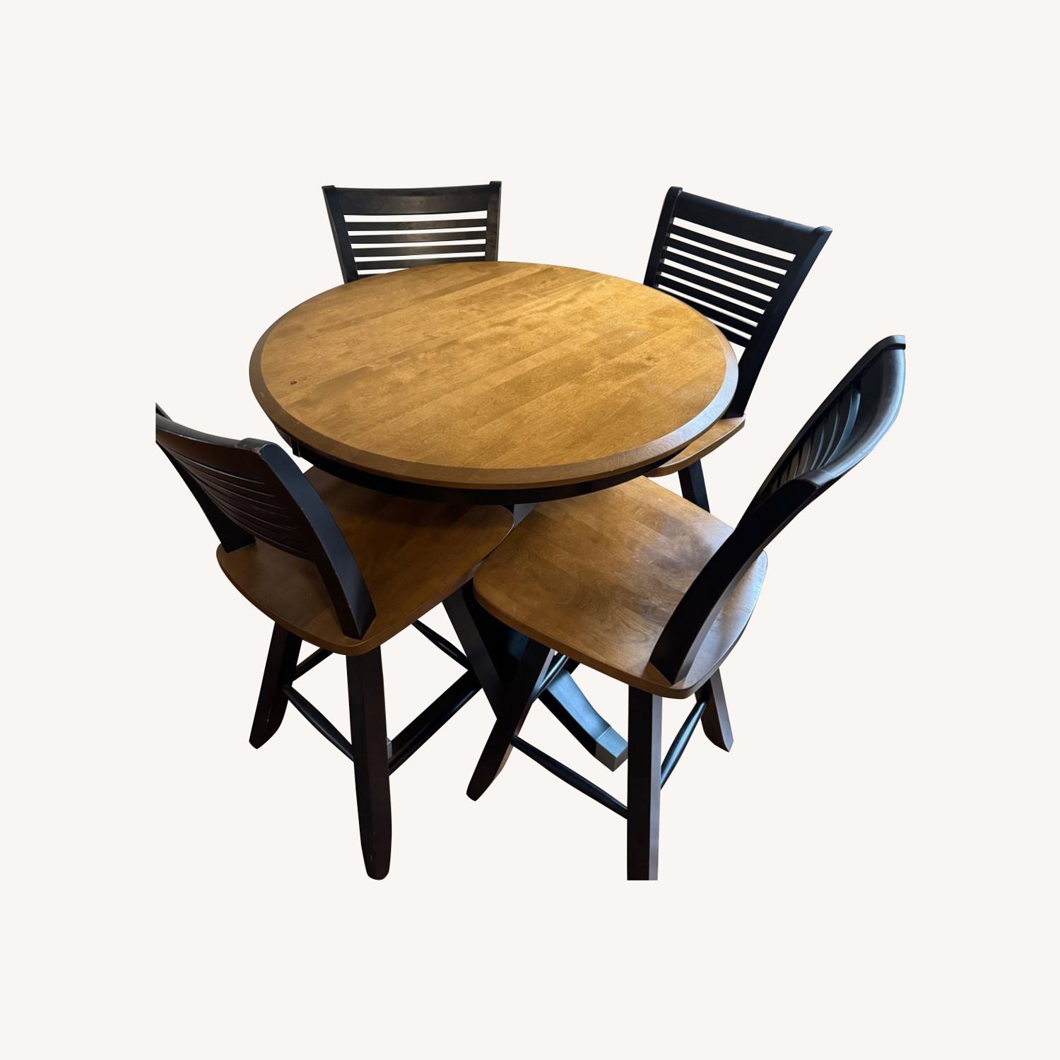Canadel Dining Table and Chairs - image-0