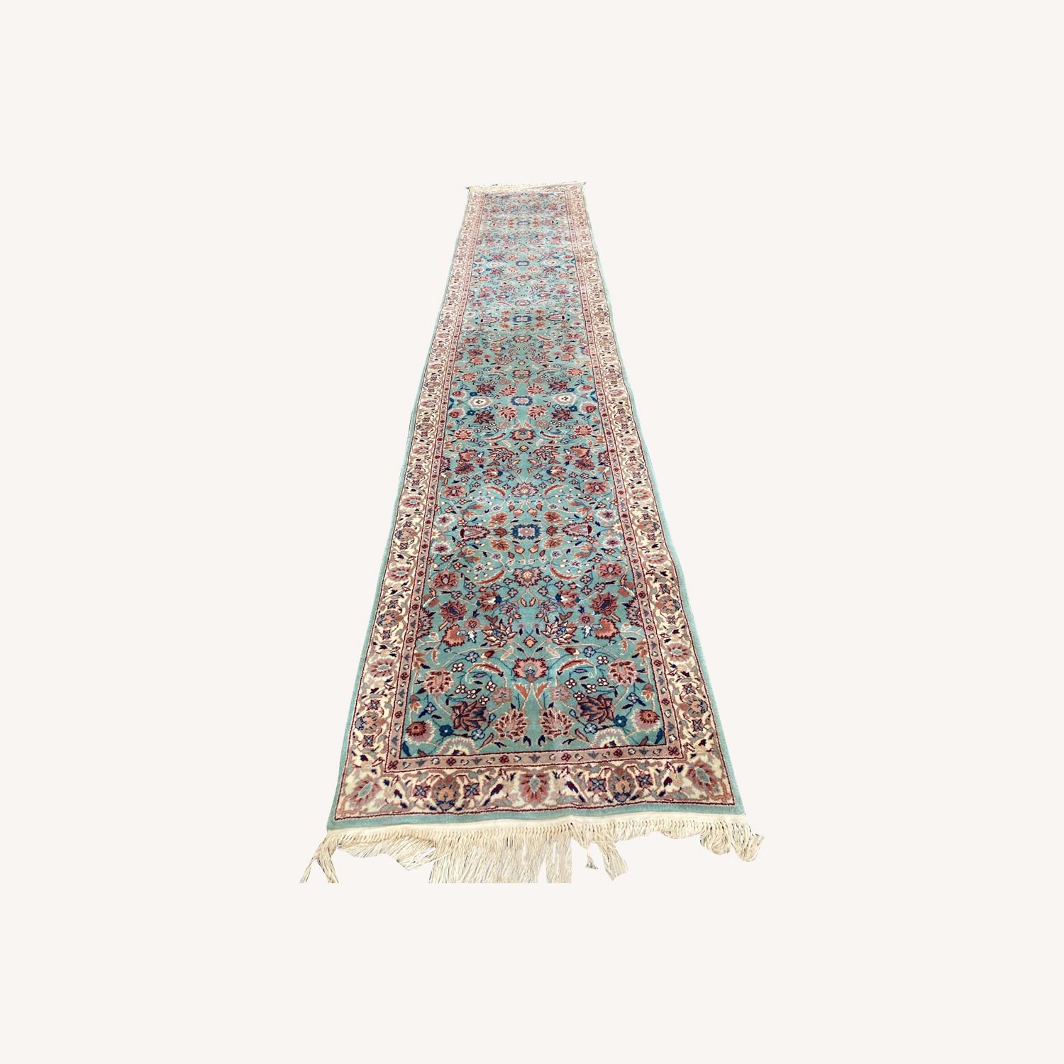 Unique Teal Runner - image-0
