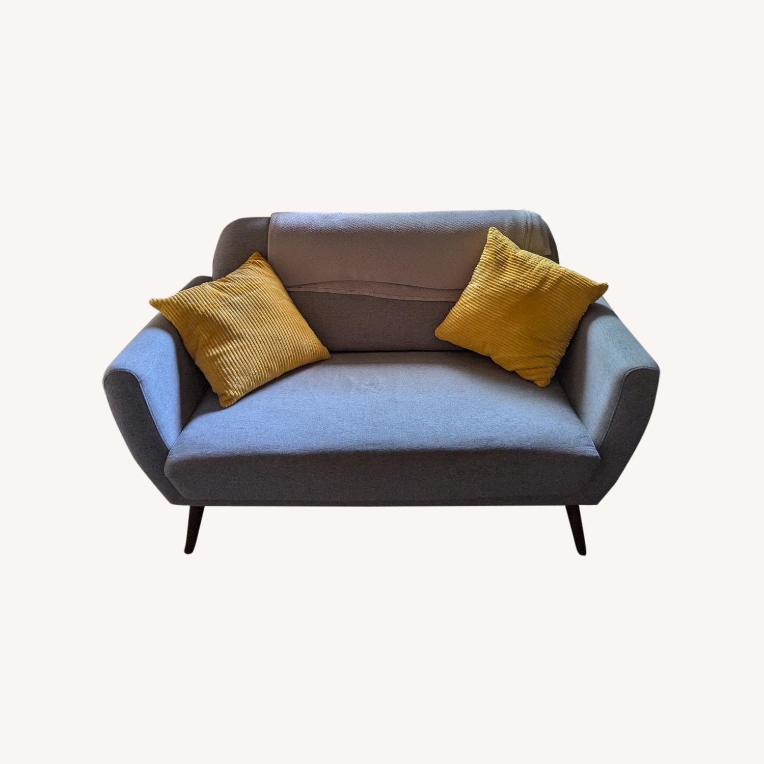 Wade Logan Loveseat Couch (Grey) - image-0