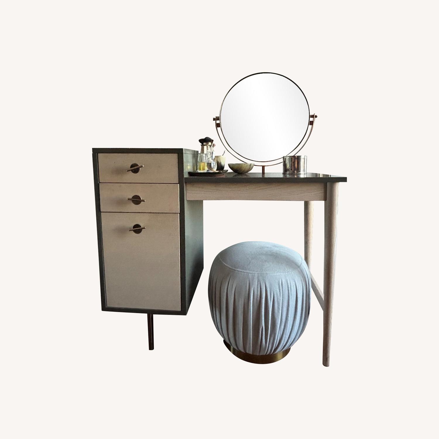West Elm Greta Vanity w Mirror - AptDeco