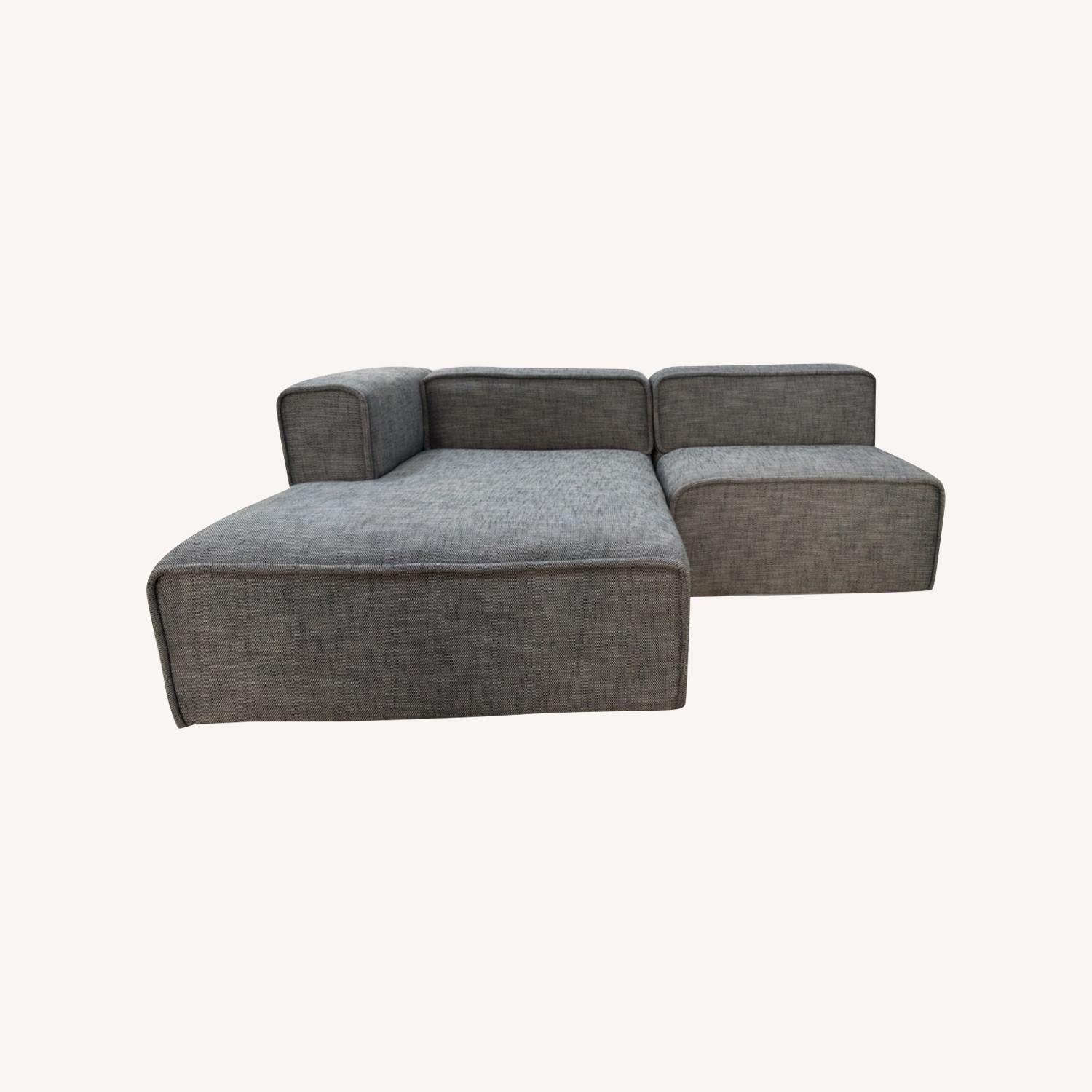 Gray Quadra172