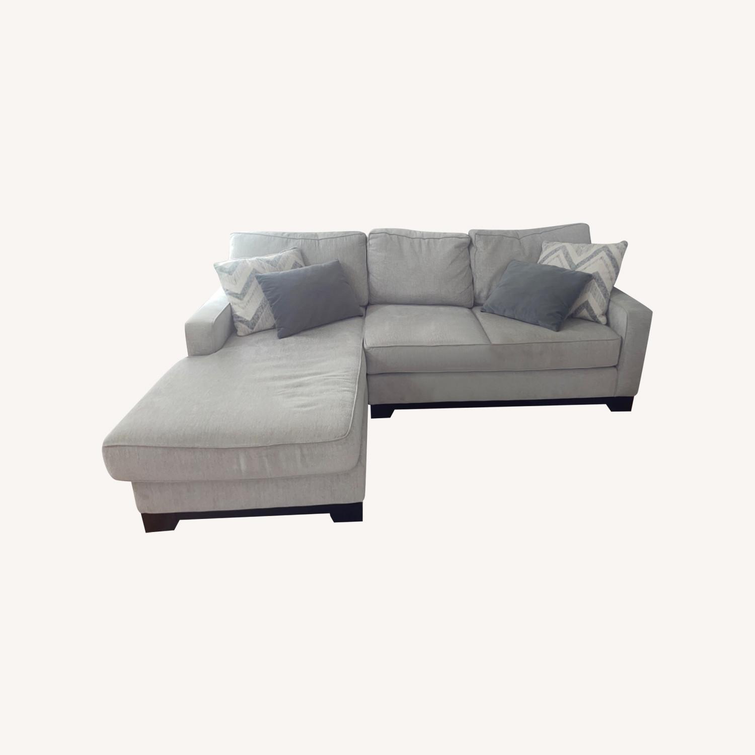 Raymour & Flanigan Arlo 2-pc. Sectional Sofa - AptDeco