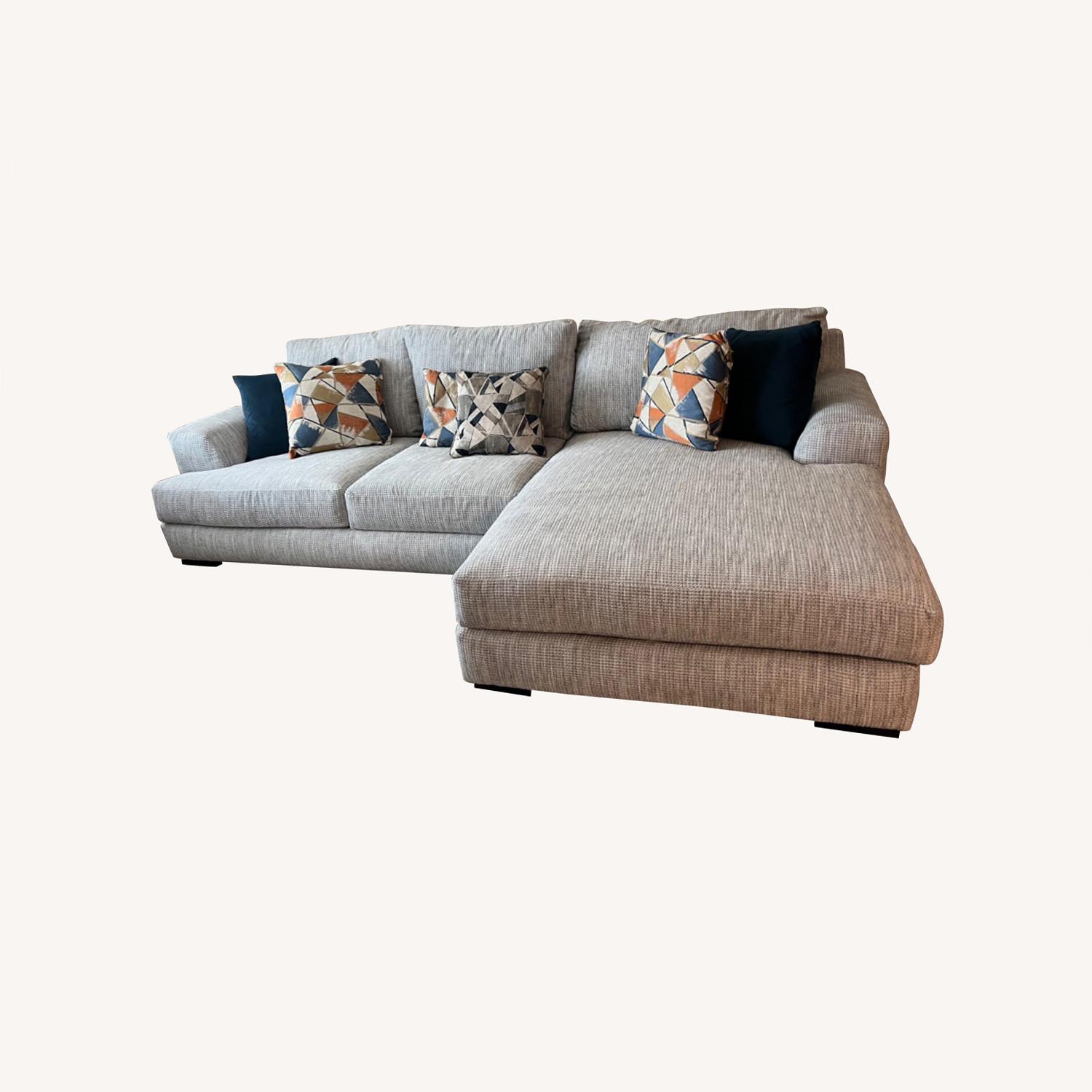 Rooms To Go Light Grey Deep Sectional - image-0