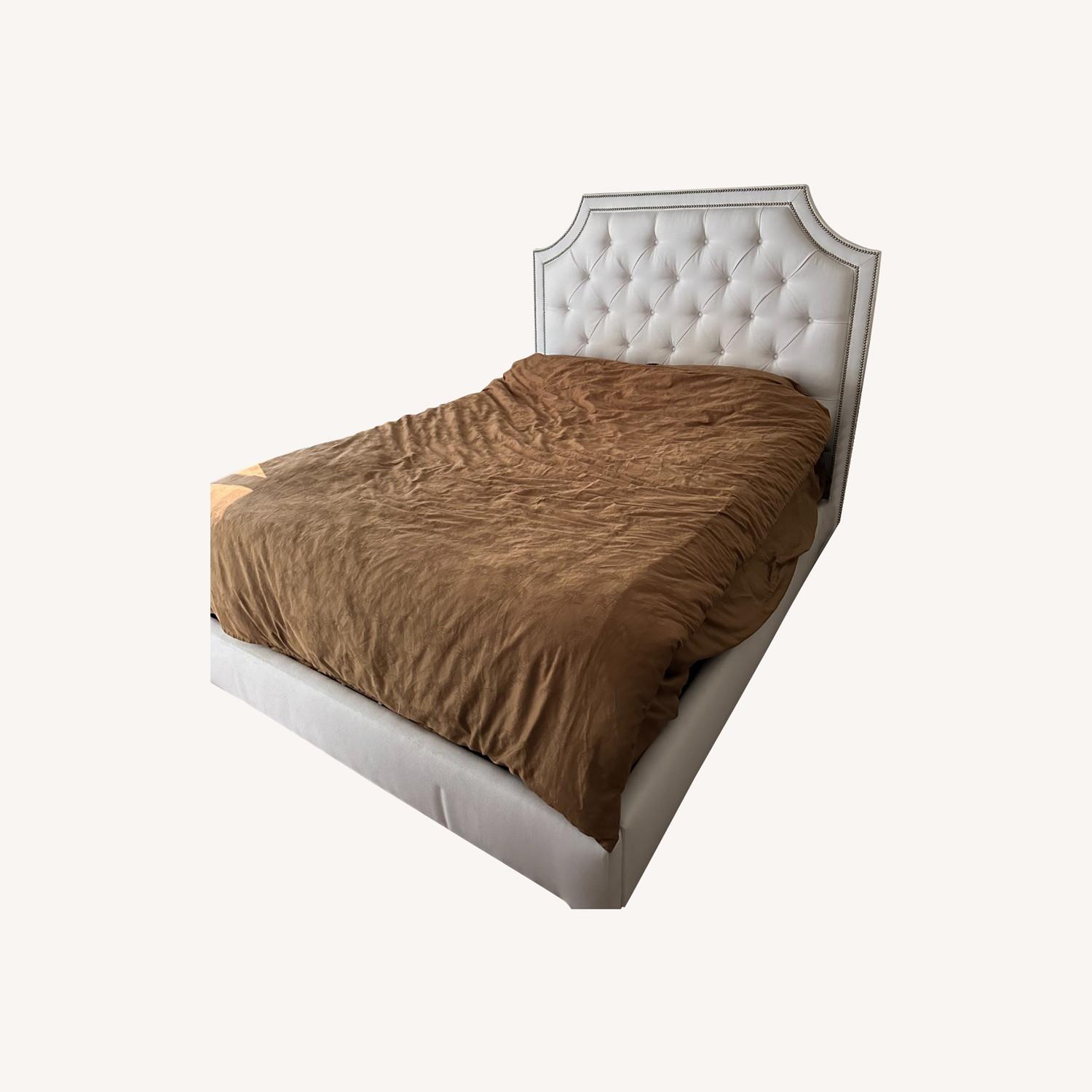 Ethan Allen Tufted Upholstered Queen Bed - image-0