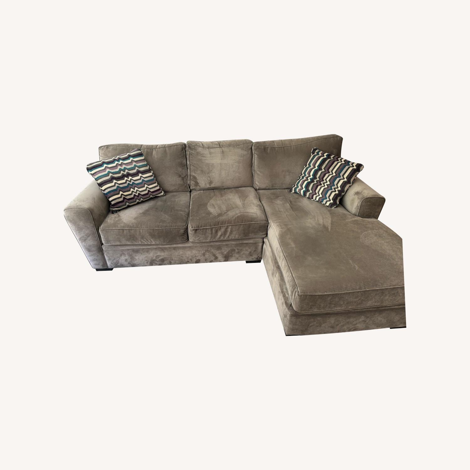Raymour & Flanigan Artemis II Sectional Sofa - AptDeco