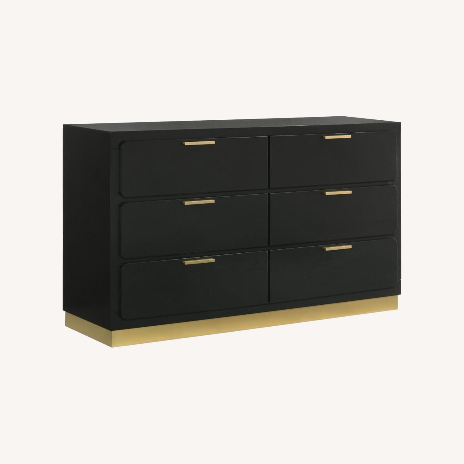6-Drawer Dresser In Black W Rounded Front Edges - image-11