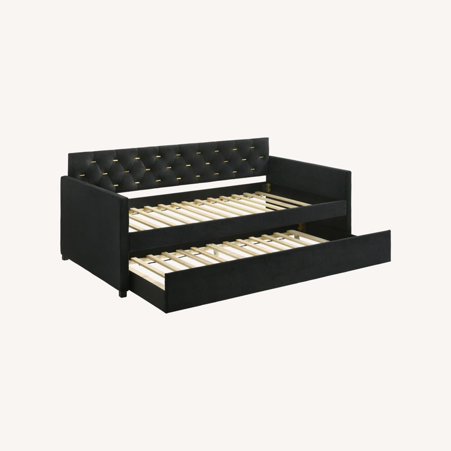 Twin Daybed In Black Velvet W Pull-Out Trundle - image-8