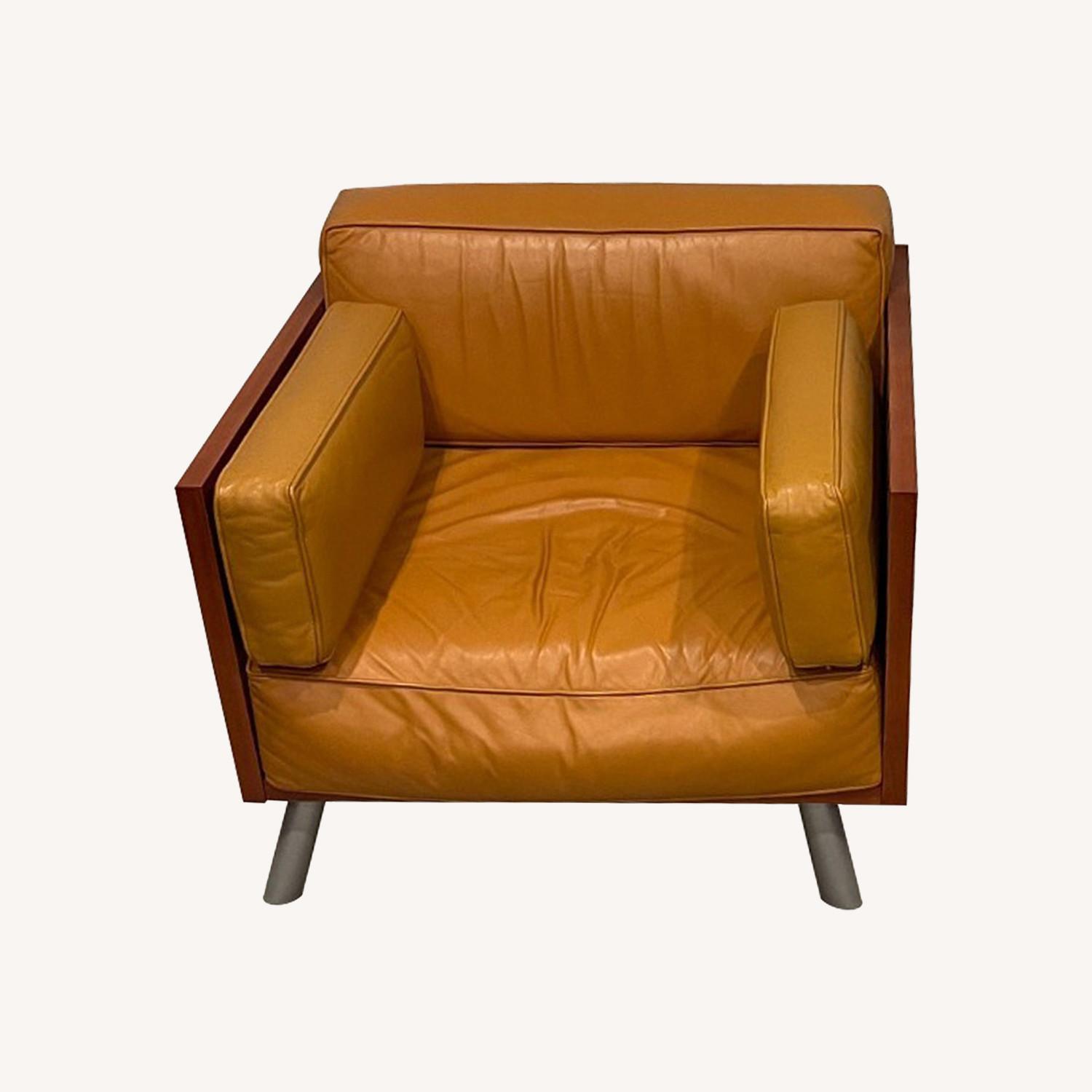 Knoll Pair of Contemporary Club Chairs - image-0