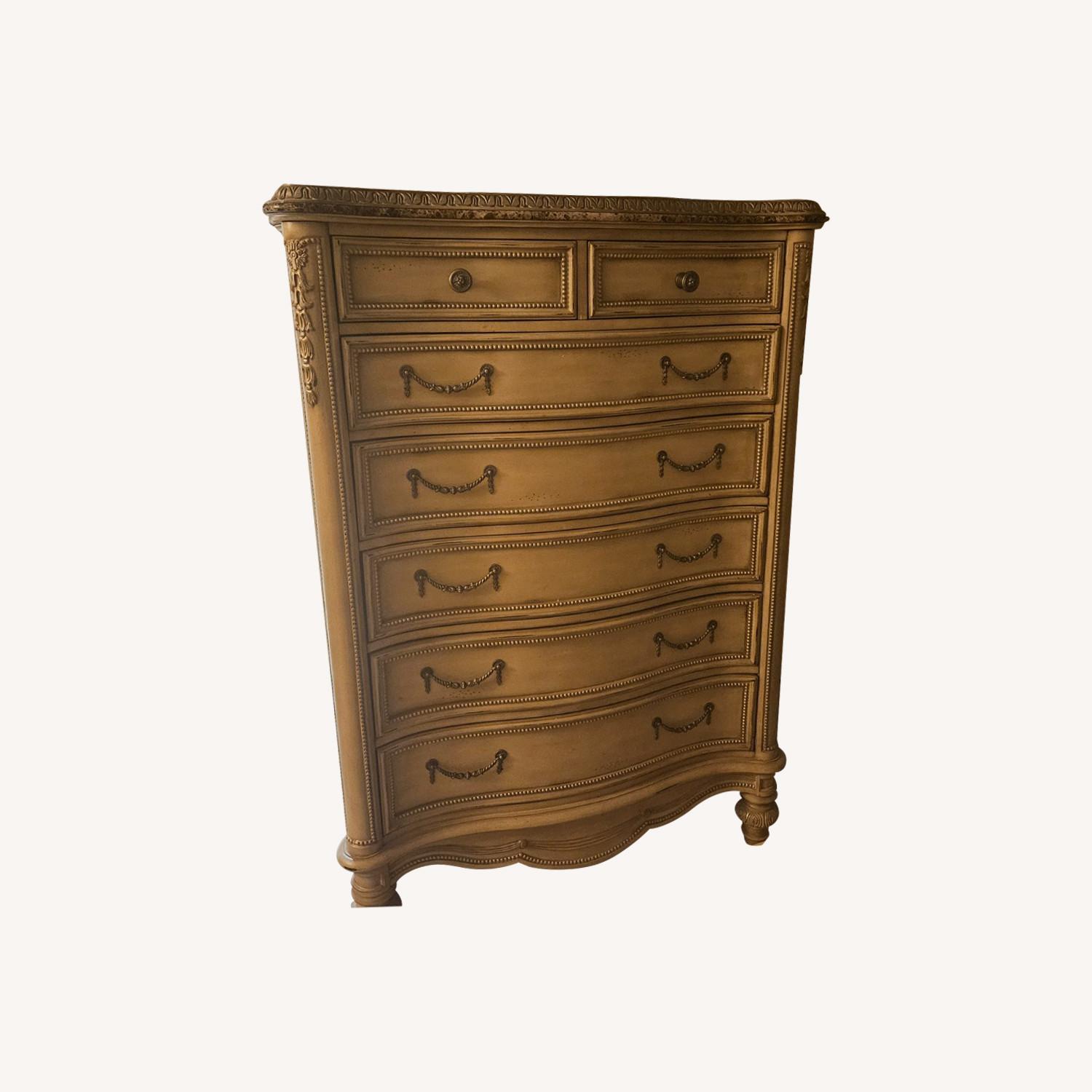 Raymour & Flanigan Chest - image-0