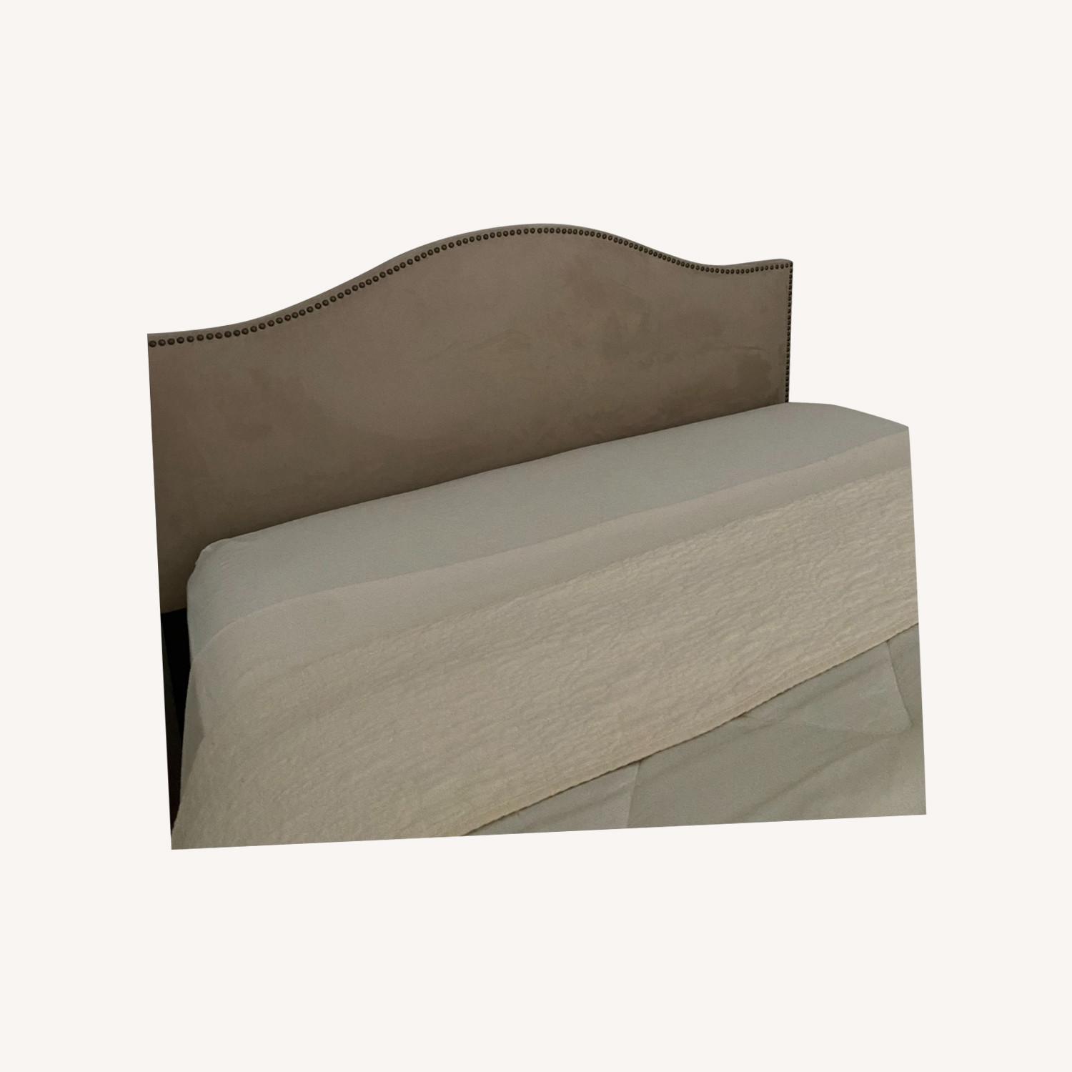 Pottery Barn Queen Headboardnull