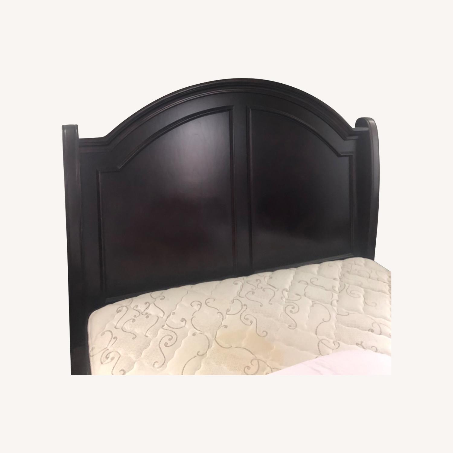 Raymour And Flanigan Headboards