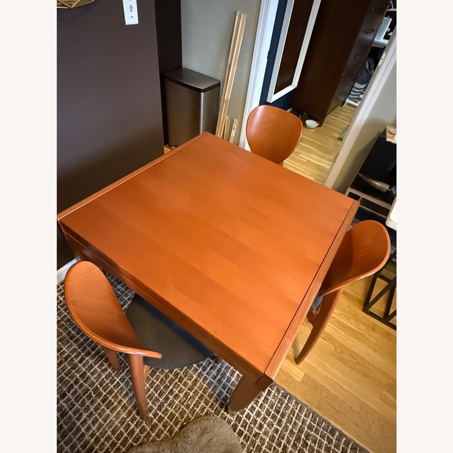 Jensen-Lewis Calligaris Expandable Table & Chairs - image-22