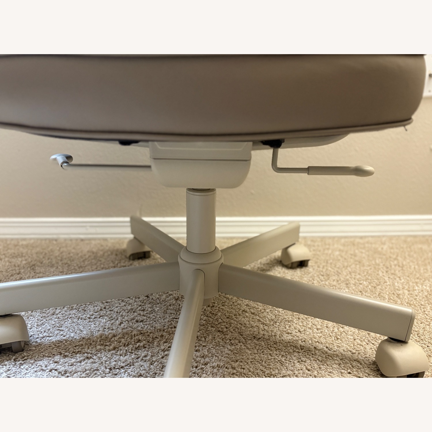 IKEA ALEFJLL Office Chair - image-10
