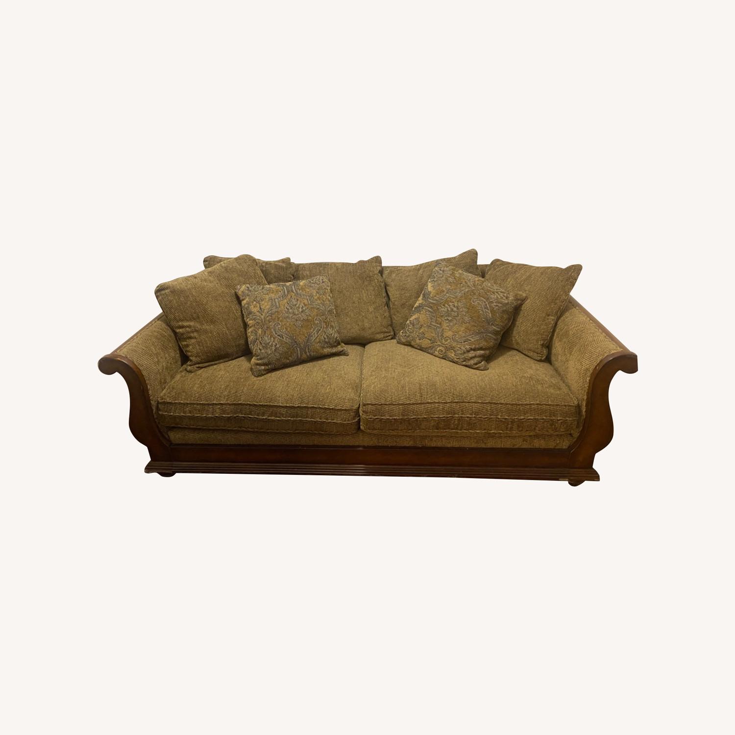 Basset Furniture Sleigh Sofa - image-0