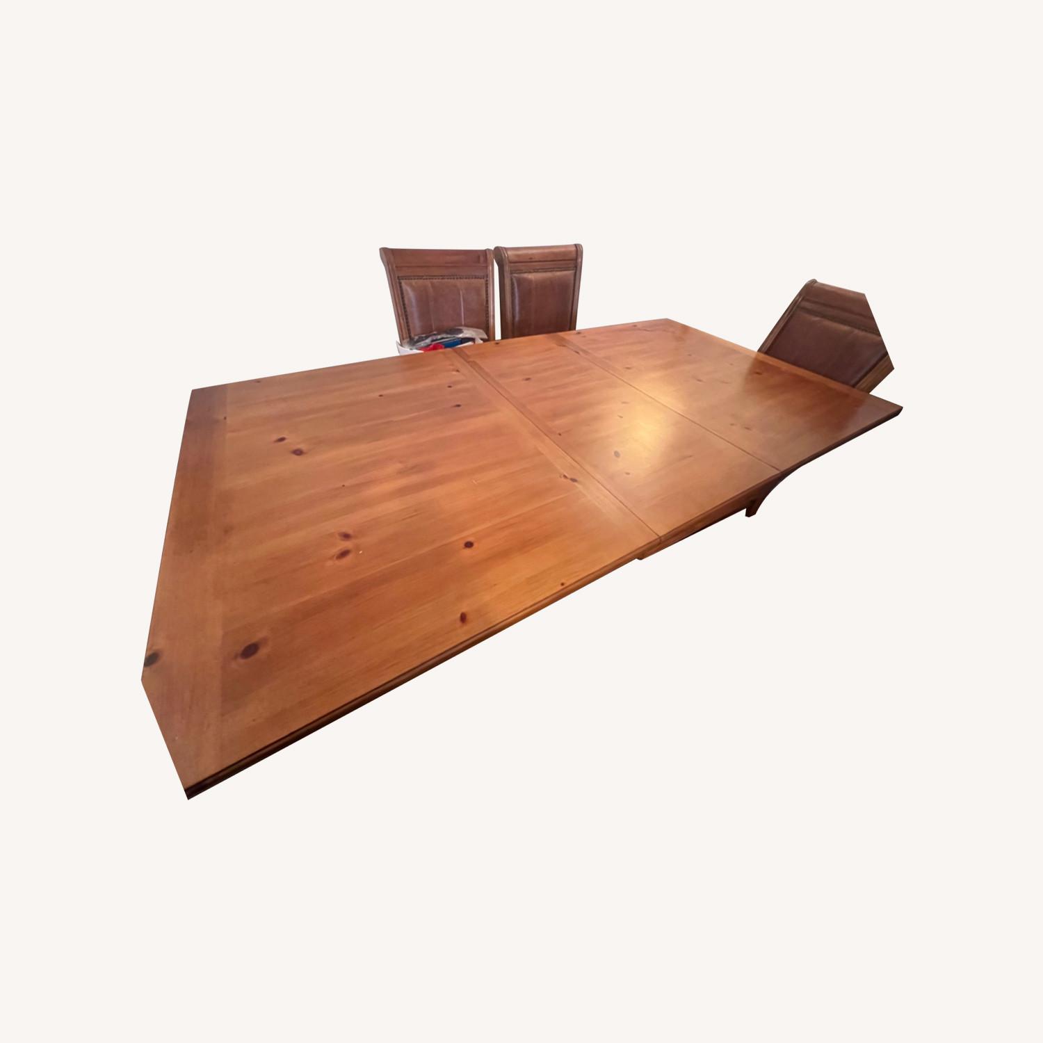 4 Chairs and a Table - AptDeco