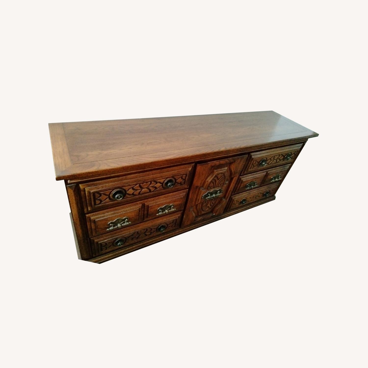 Link Taylor Dresser - image-0