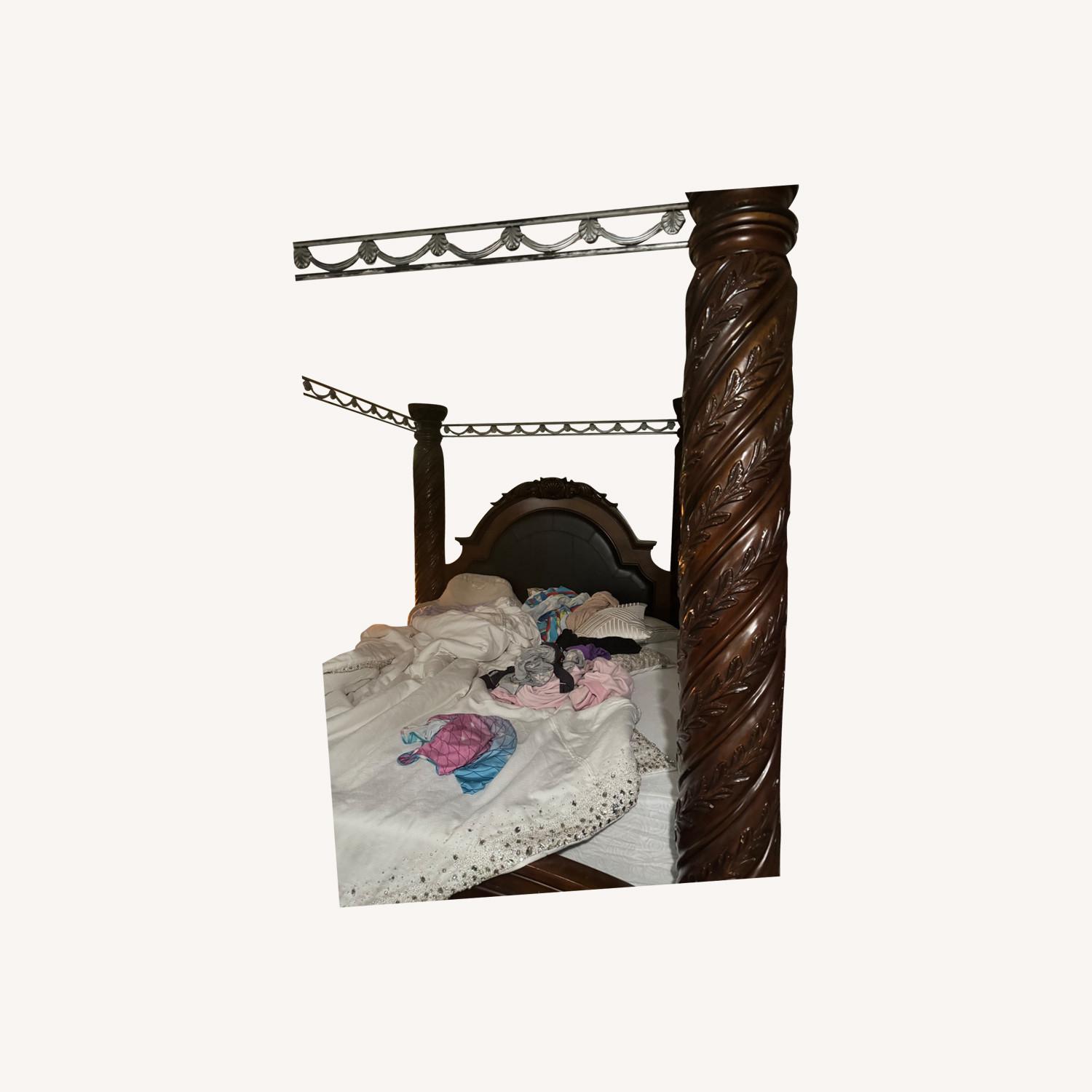 NorthShore Poster Canopy Bed - image-0