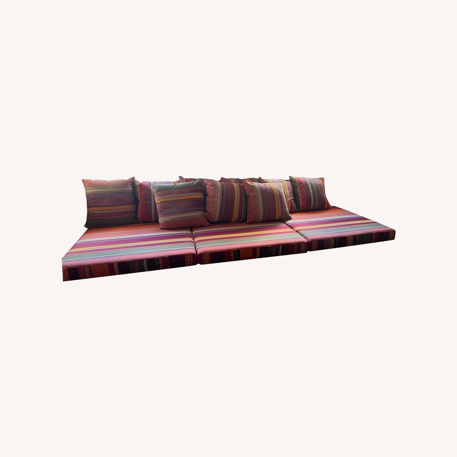 Les Toile de soleil Daybed plus 9 Cushions - image-0