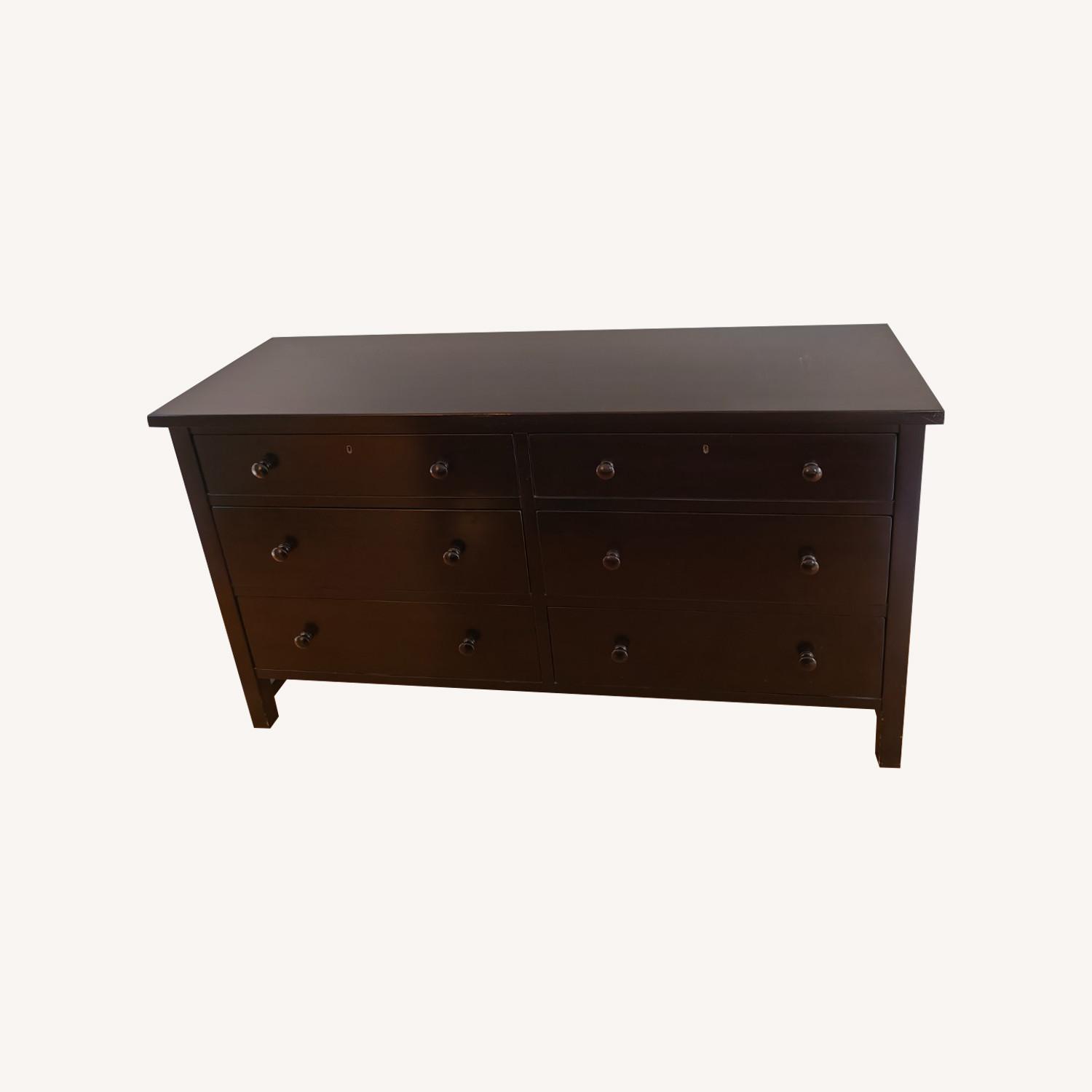 Pottery Barn Farmhouse 6 Drawer Dresser - AptDeco