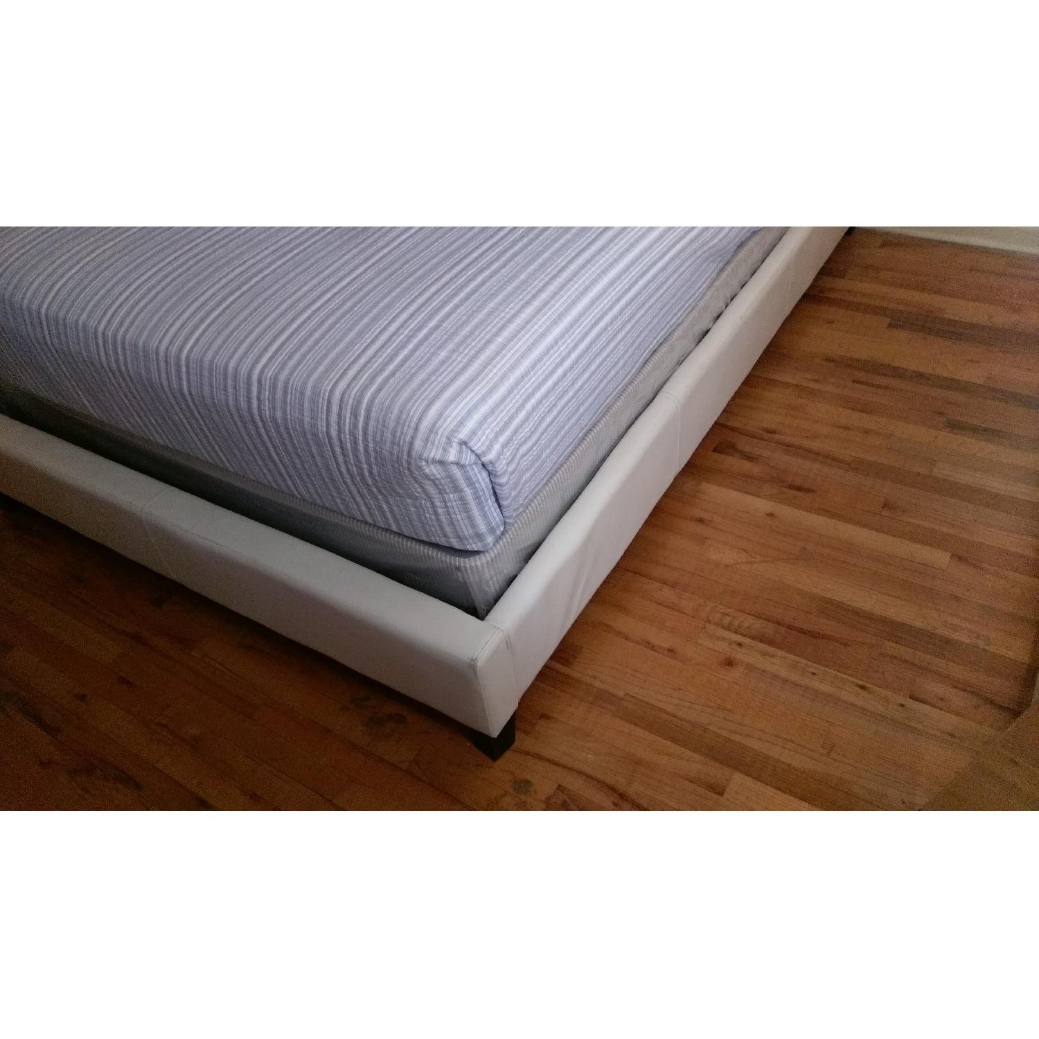 Upholstered Queen Size Panel Bed w/ Leather Tufted Headboard - image-2