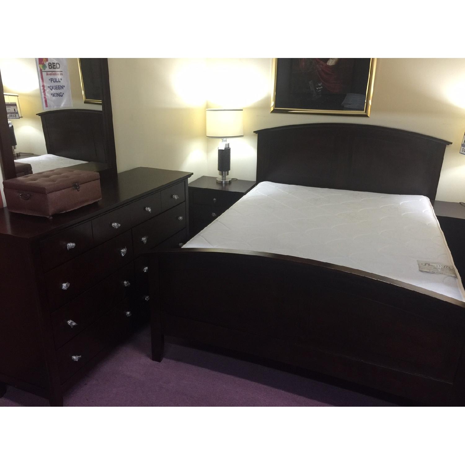 Queen Size Wood Veneer & Rubberwood Solid Bed in Cherry Color Finish - image-3