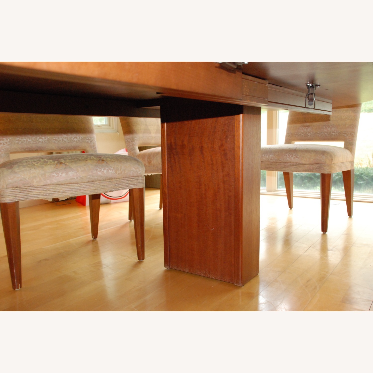 Classic Deco Oval Dining Table - image-9