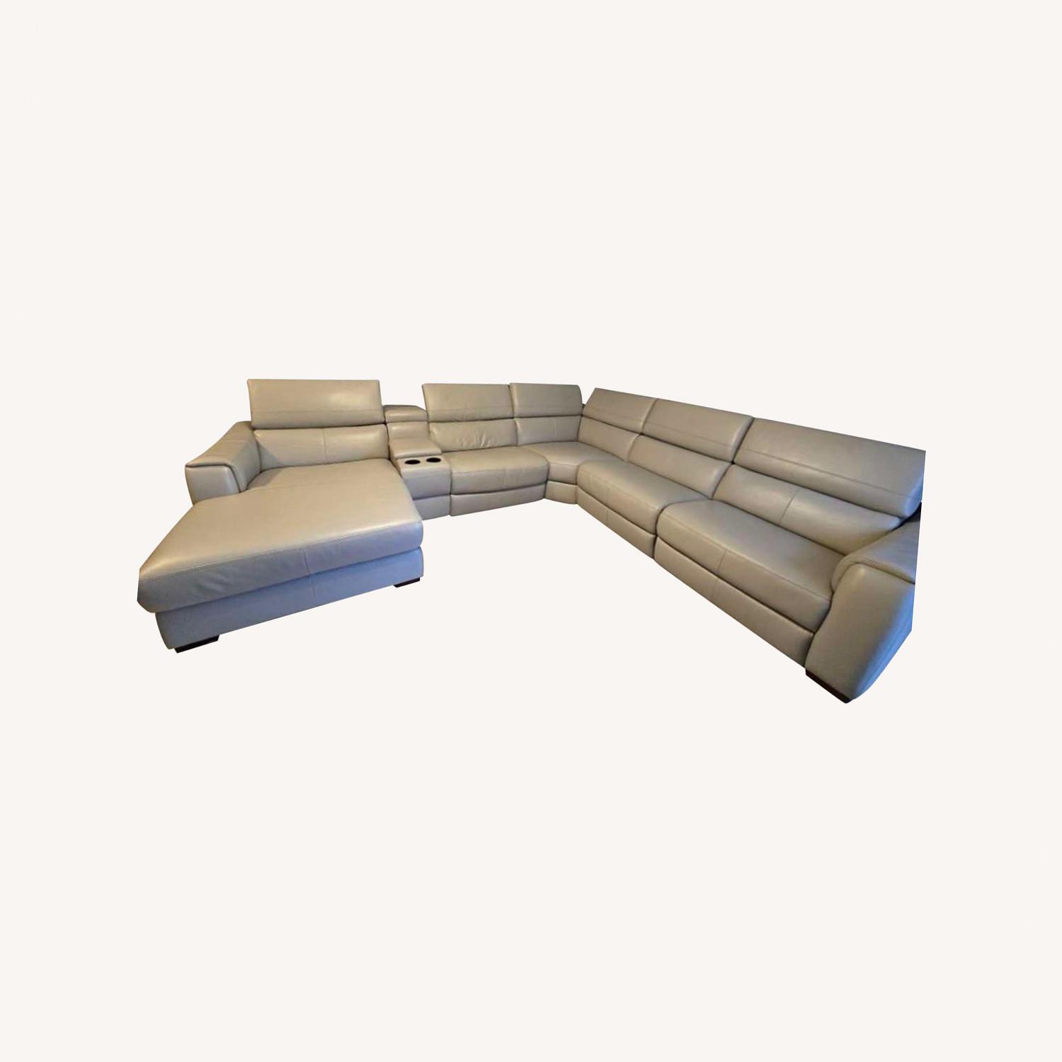 LEO Sectional - image-0