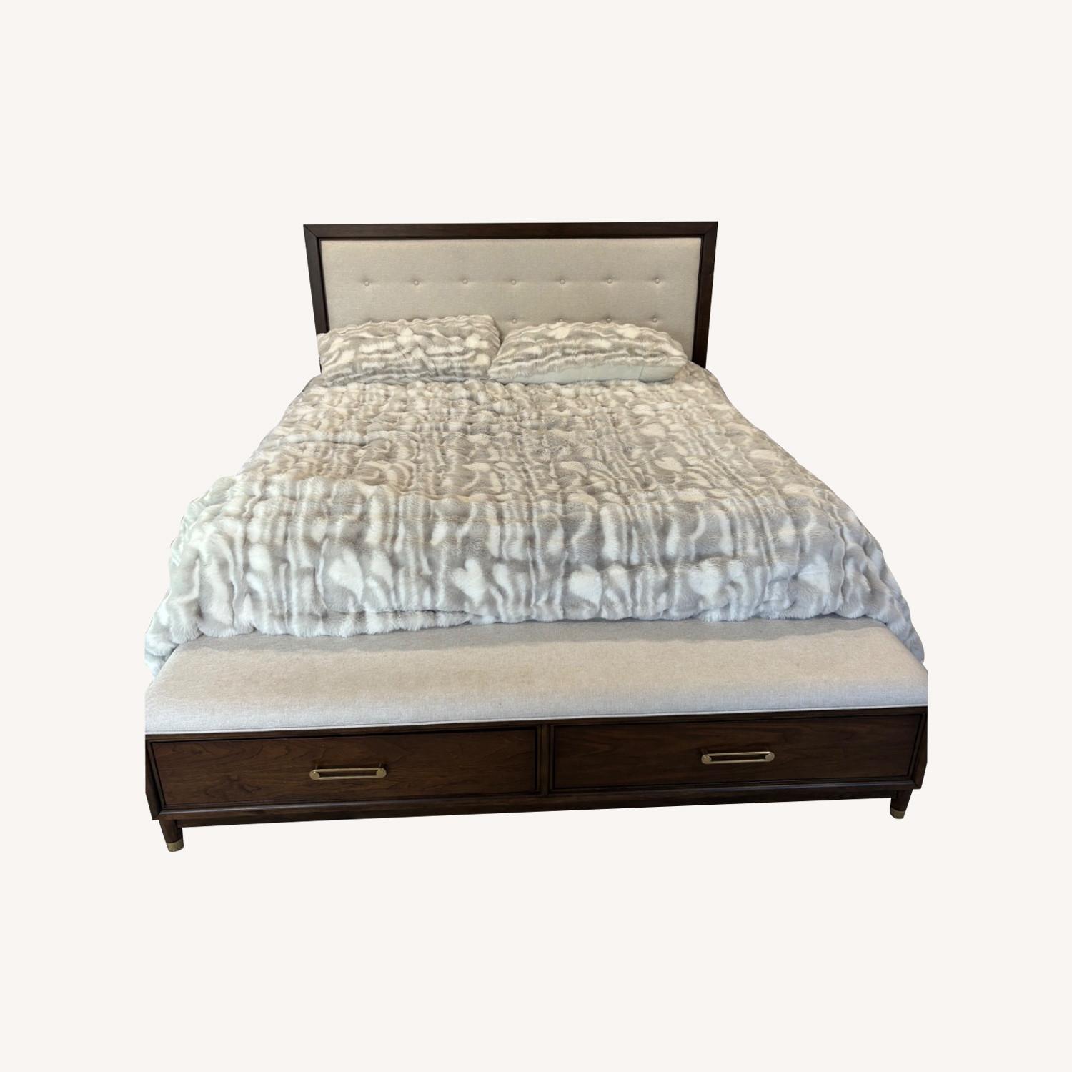 King Bed Adjustable Base Storage Bench Aptdeco