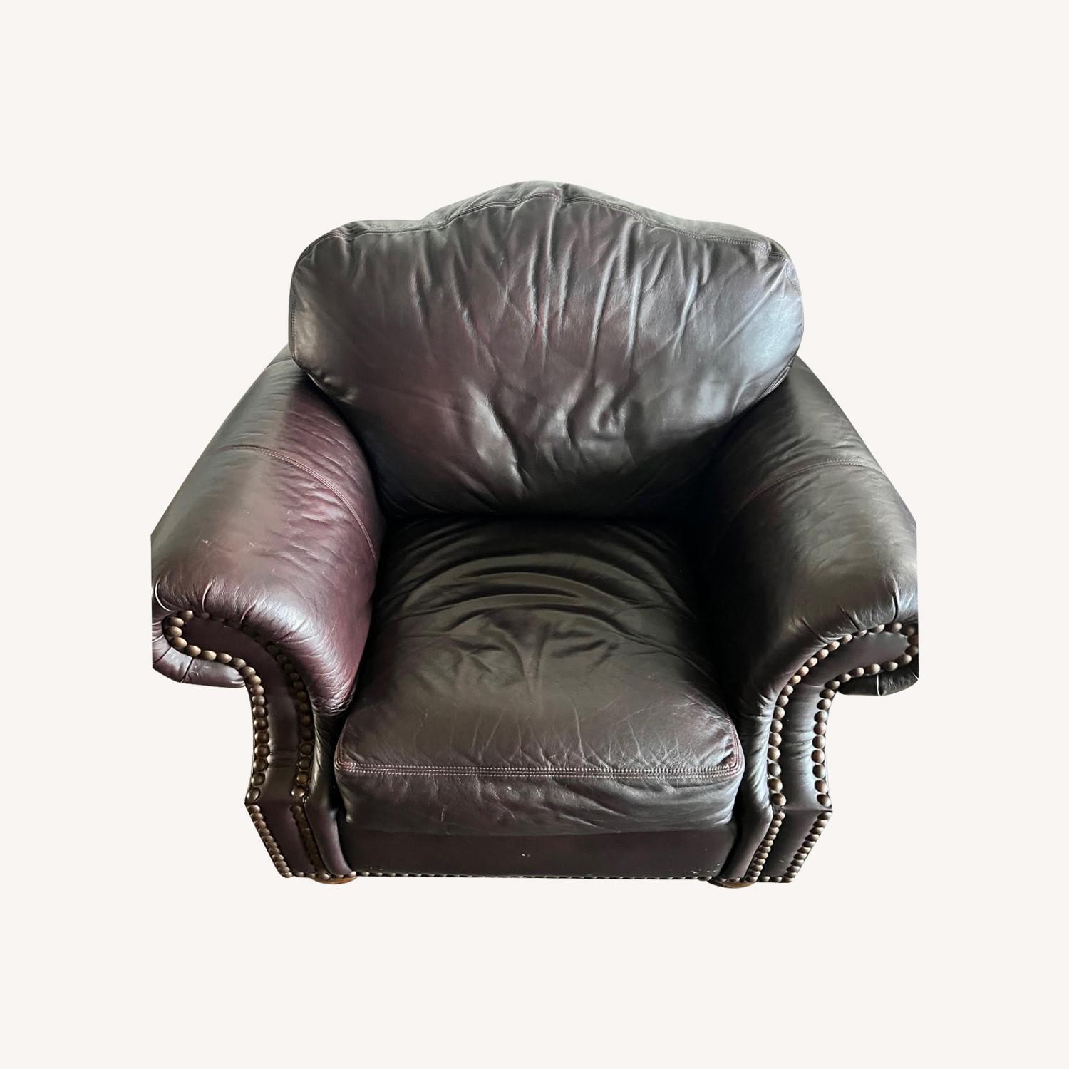 Bassett Single Leather Sofa - image-0