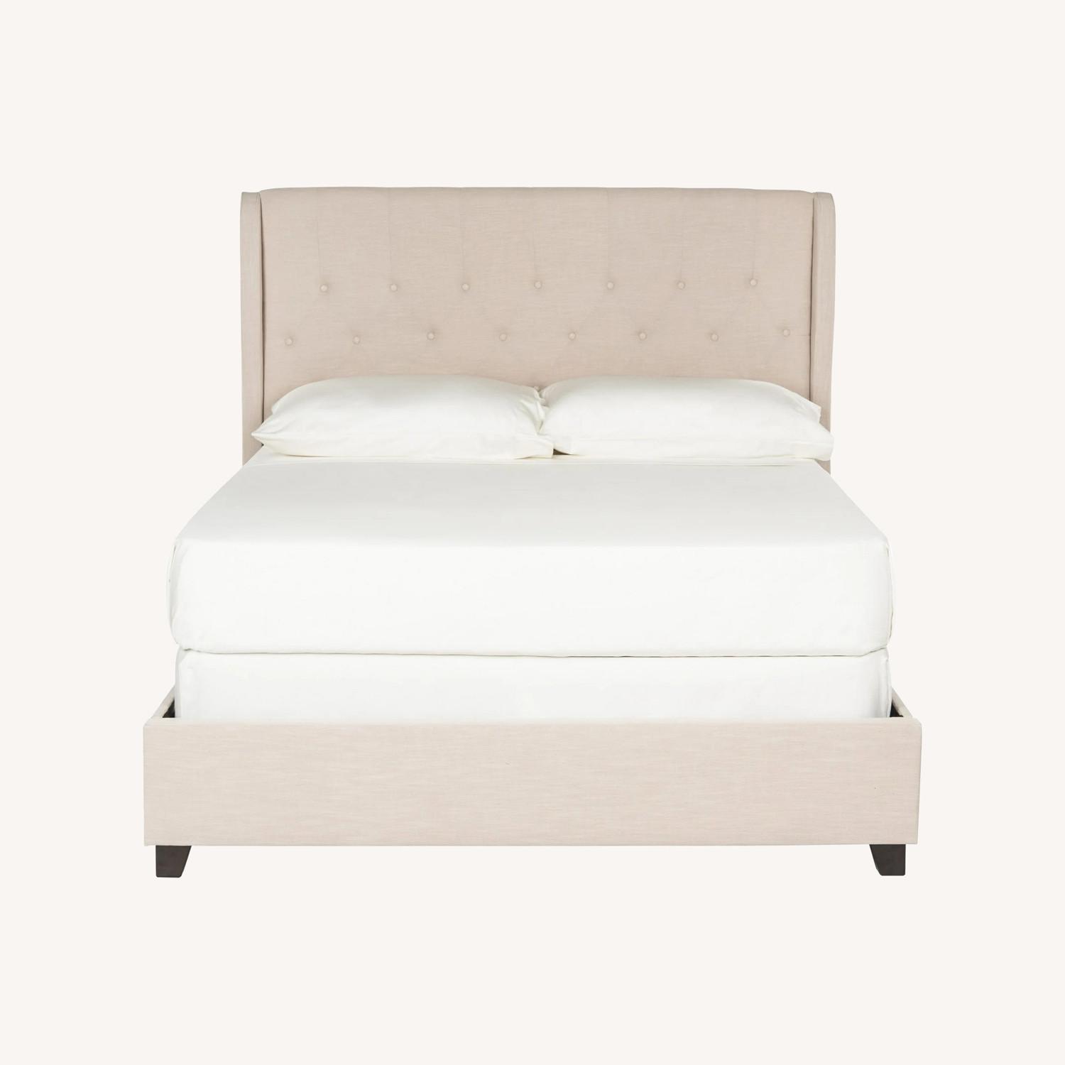 Safavieh Blanchett Tufted Headboard and Matching Bench - image-0