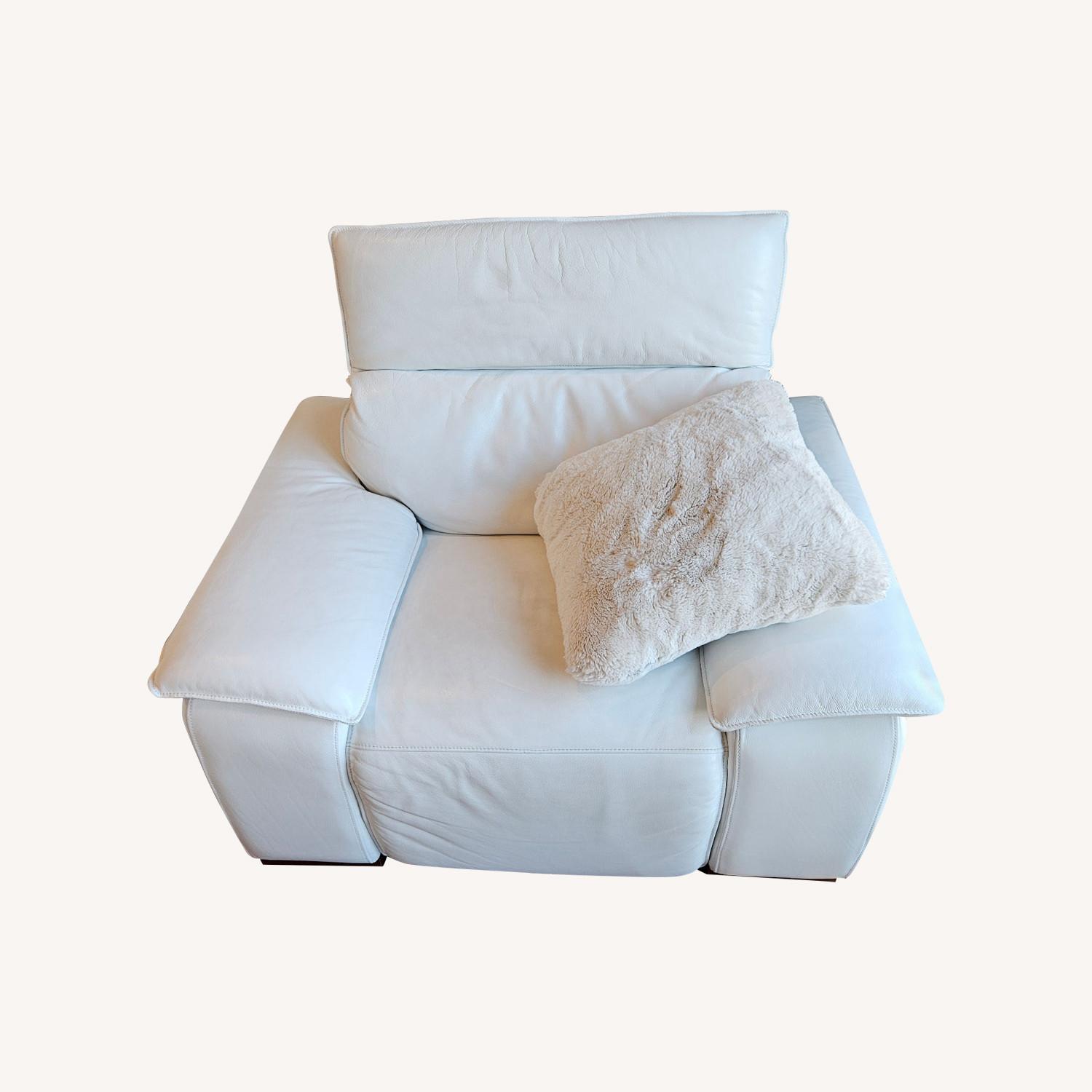 Moroni White Leather Luxury Chair - image-0