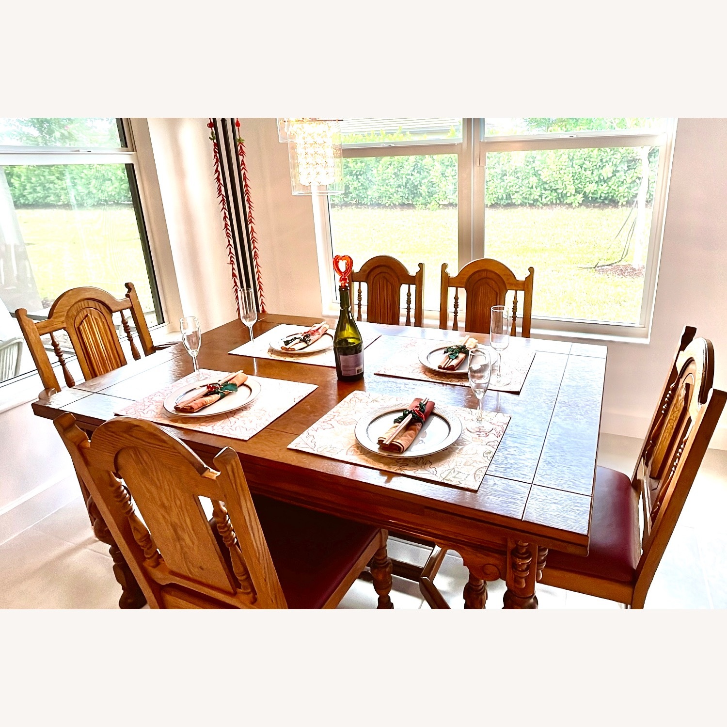 High-End Dining Table Set, 5 Leather Chairs  - image-9