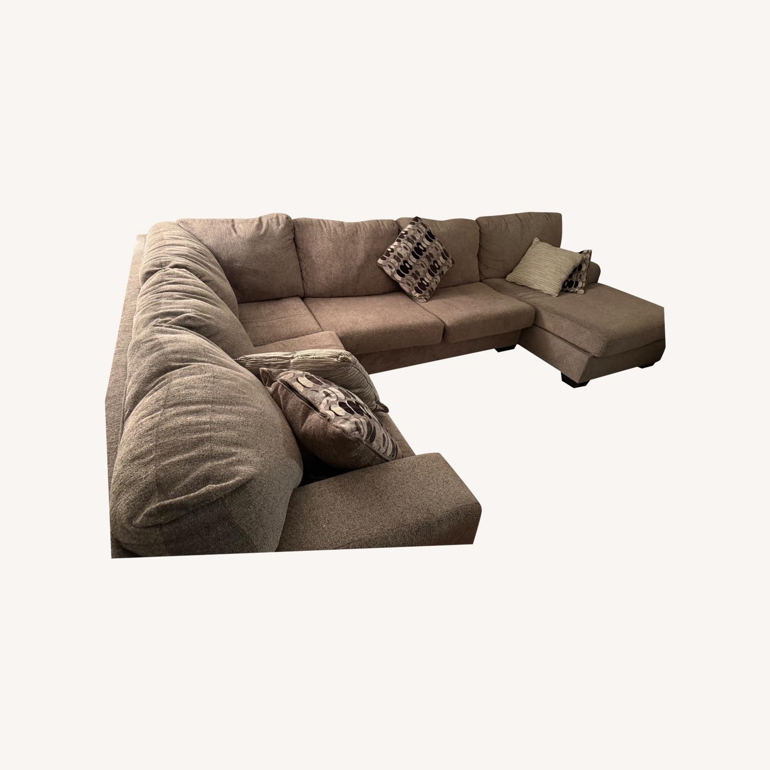 Ashley Furniture Ballinasloe Sectional Sofa - image-0