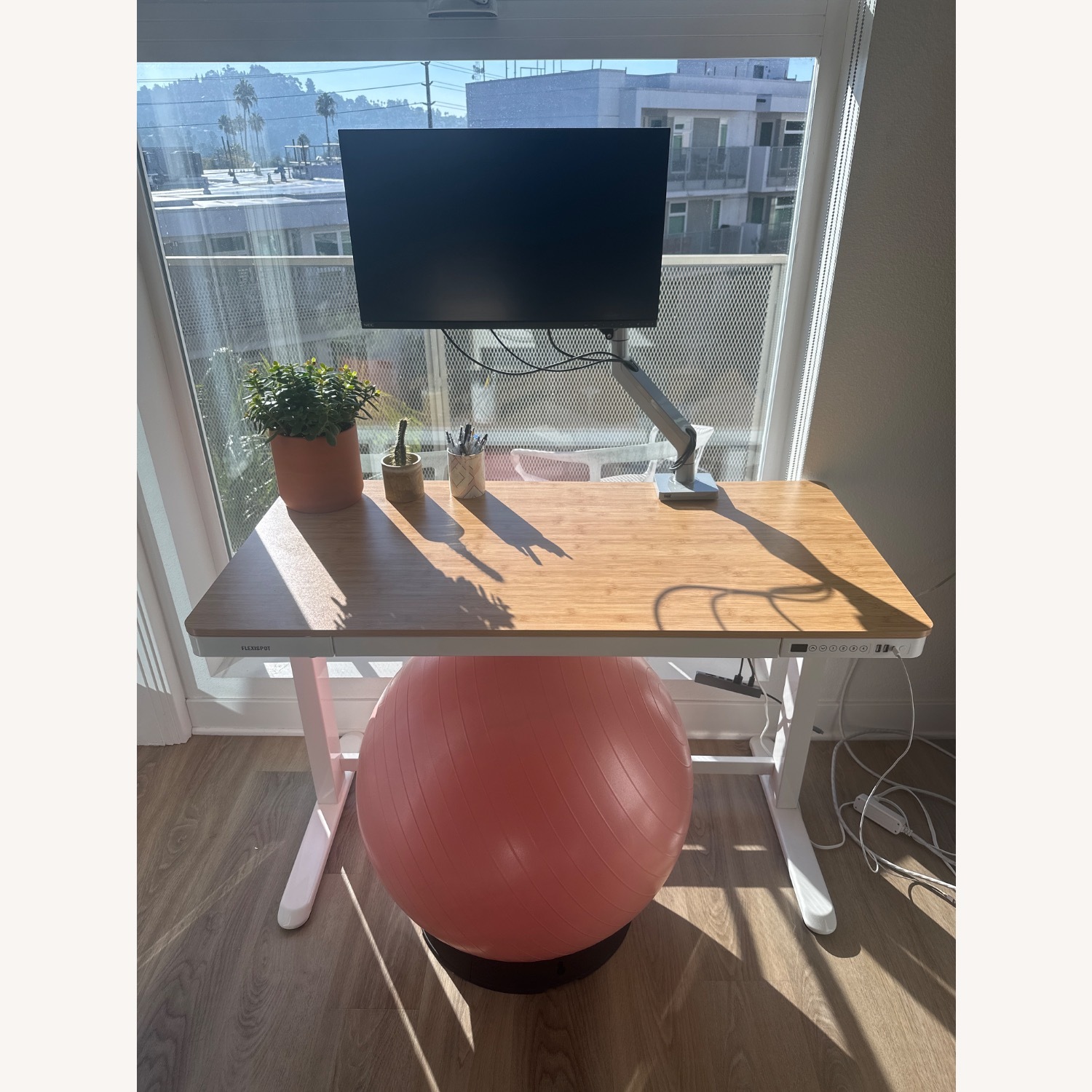 Flexispot Adjustable Stand/Sit Desk  - image-12