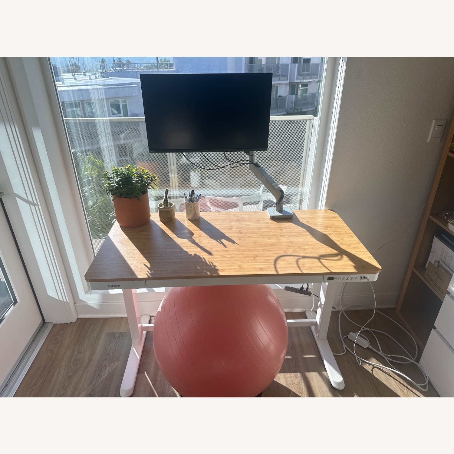 Flexispot Adjustable Stand/Sit Desk  - image-8