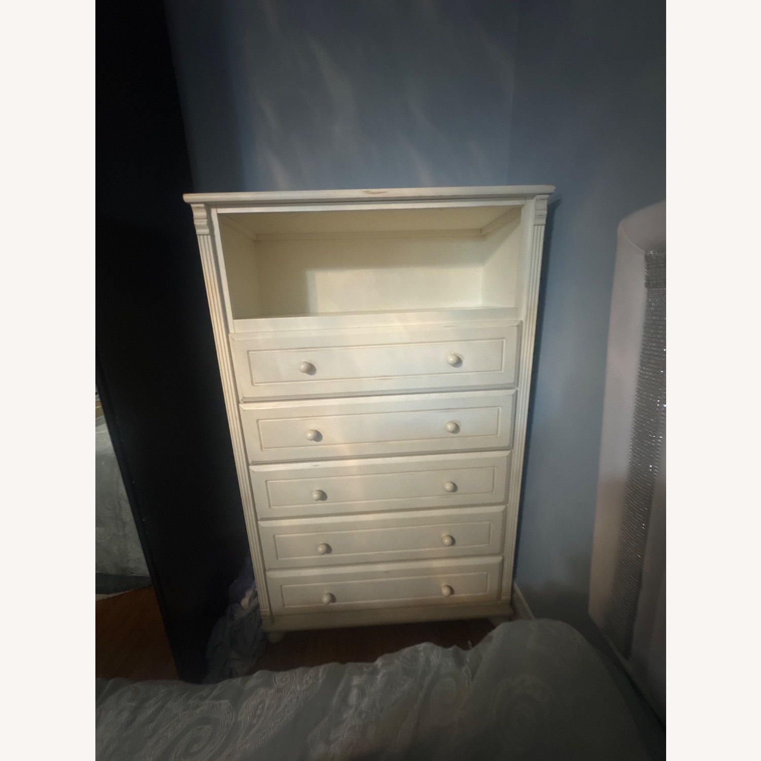 Bellini Distressed Off-white Dresser-Maple - image-2