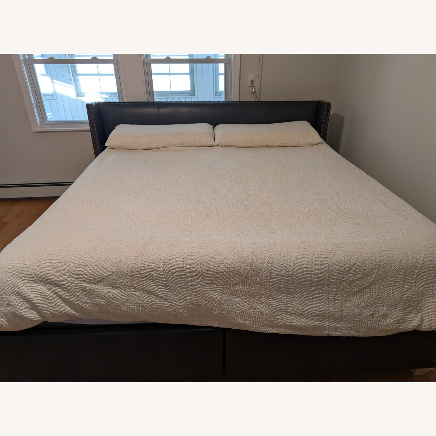 Ethan Allen King Colton Storage Bed - image-7