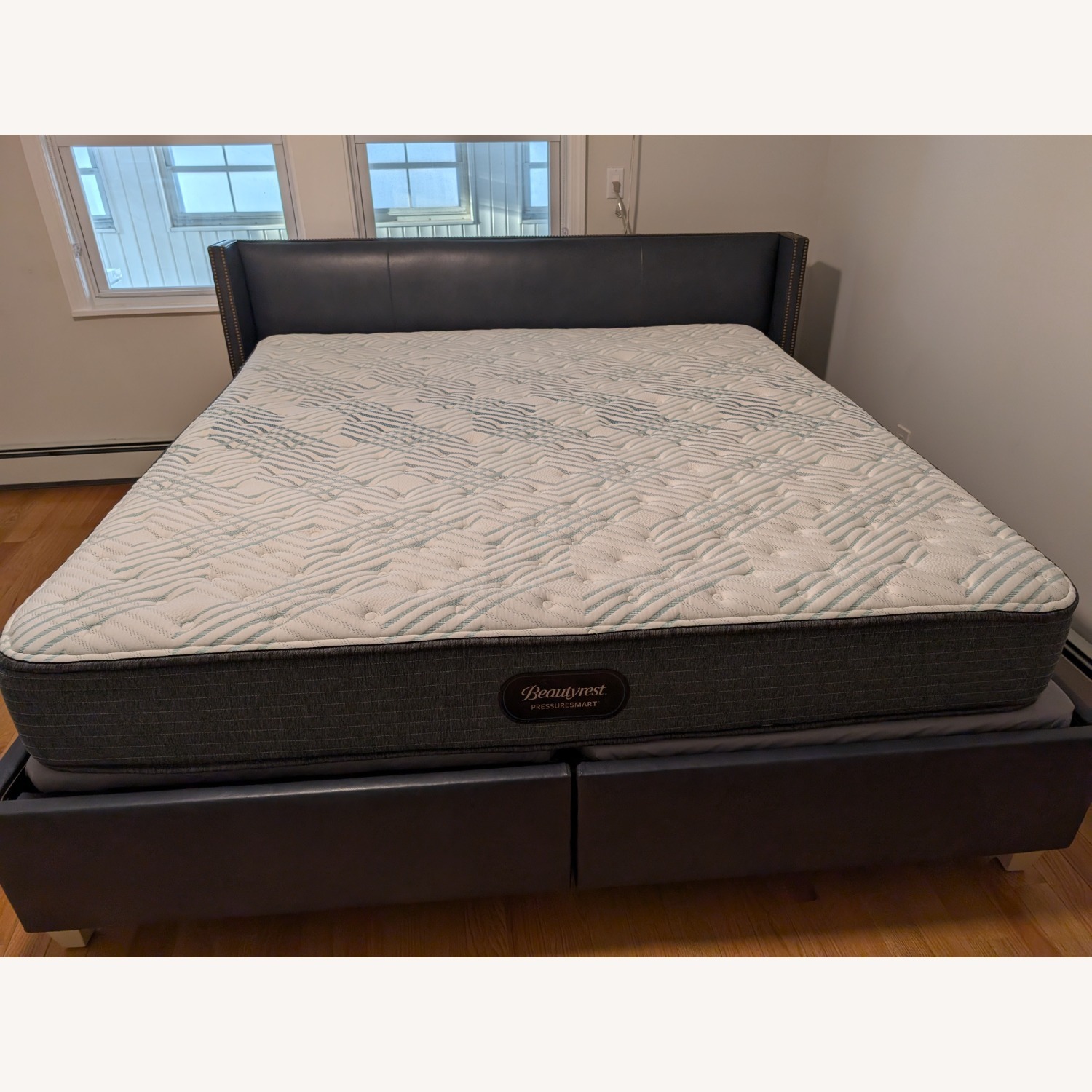 Ethan Allen King Colton Storage Bed - image-5