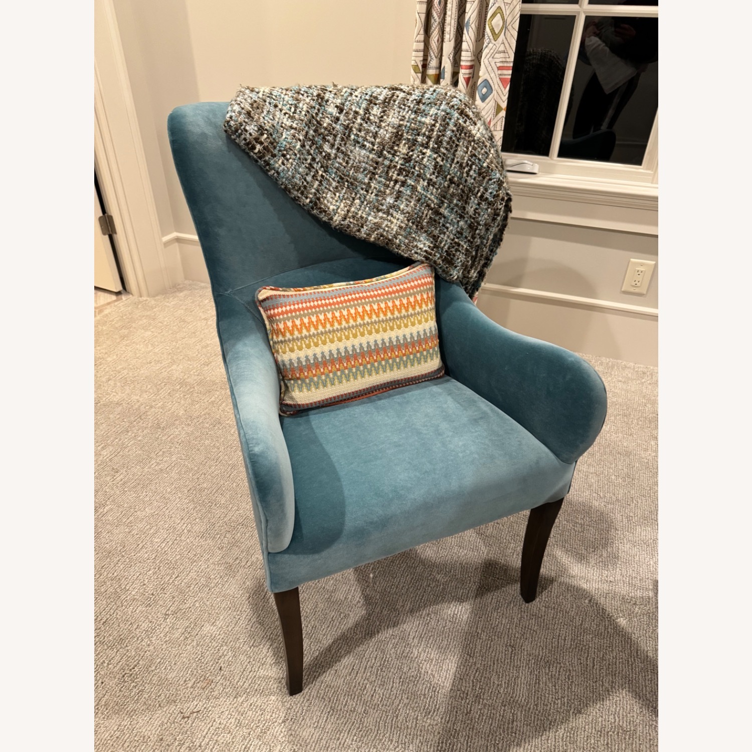 High-end Accent Chairs - image-5