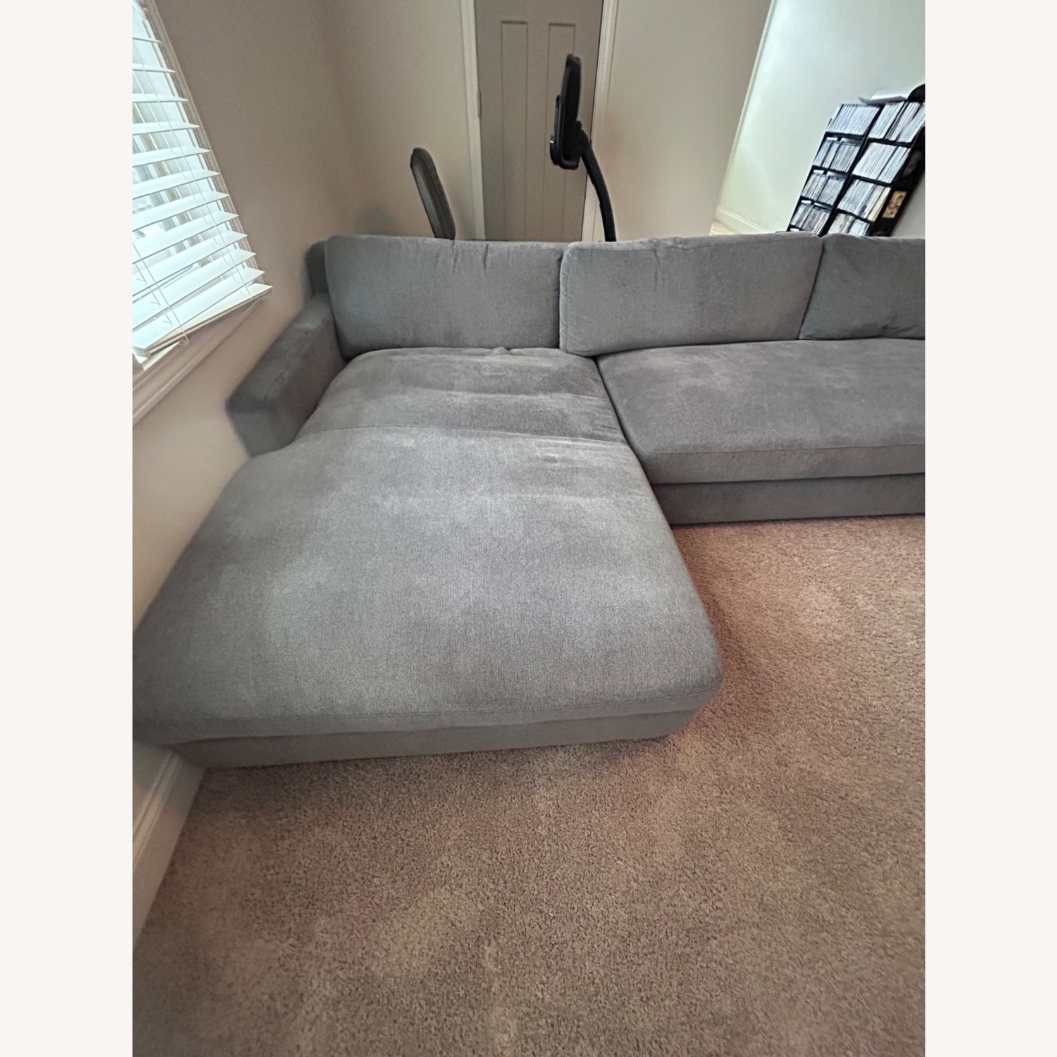 Rooms To Go Central Avenue Gray 3 Pc Sectional - AptDeco