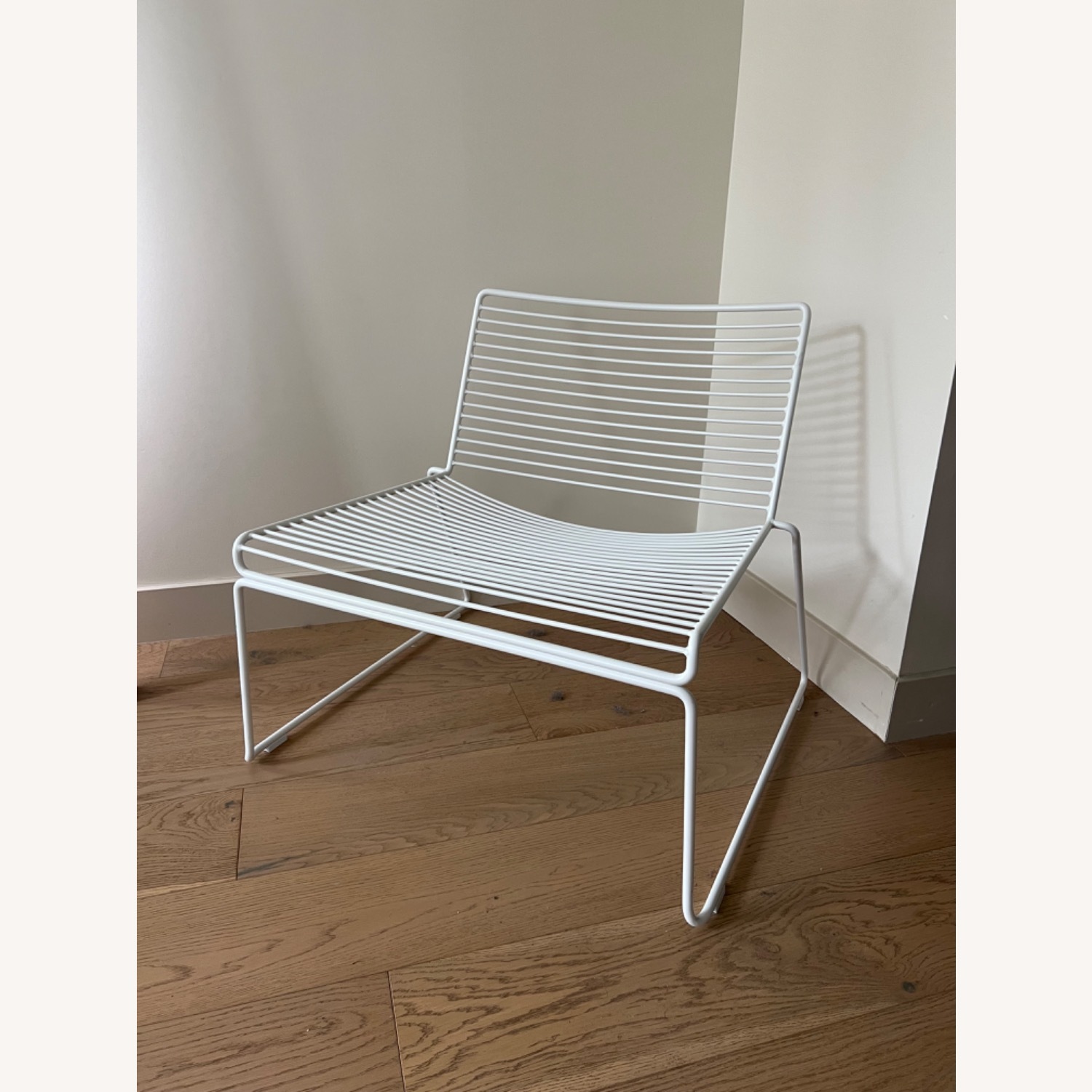 Design Within Reach - Hee Lounge Chair - image-1