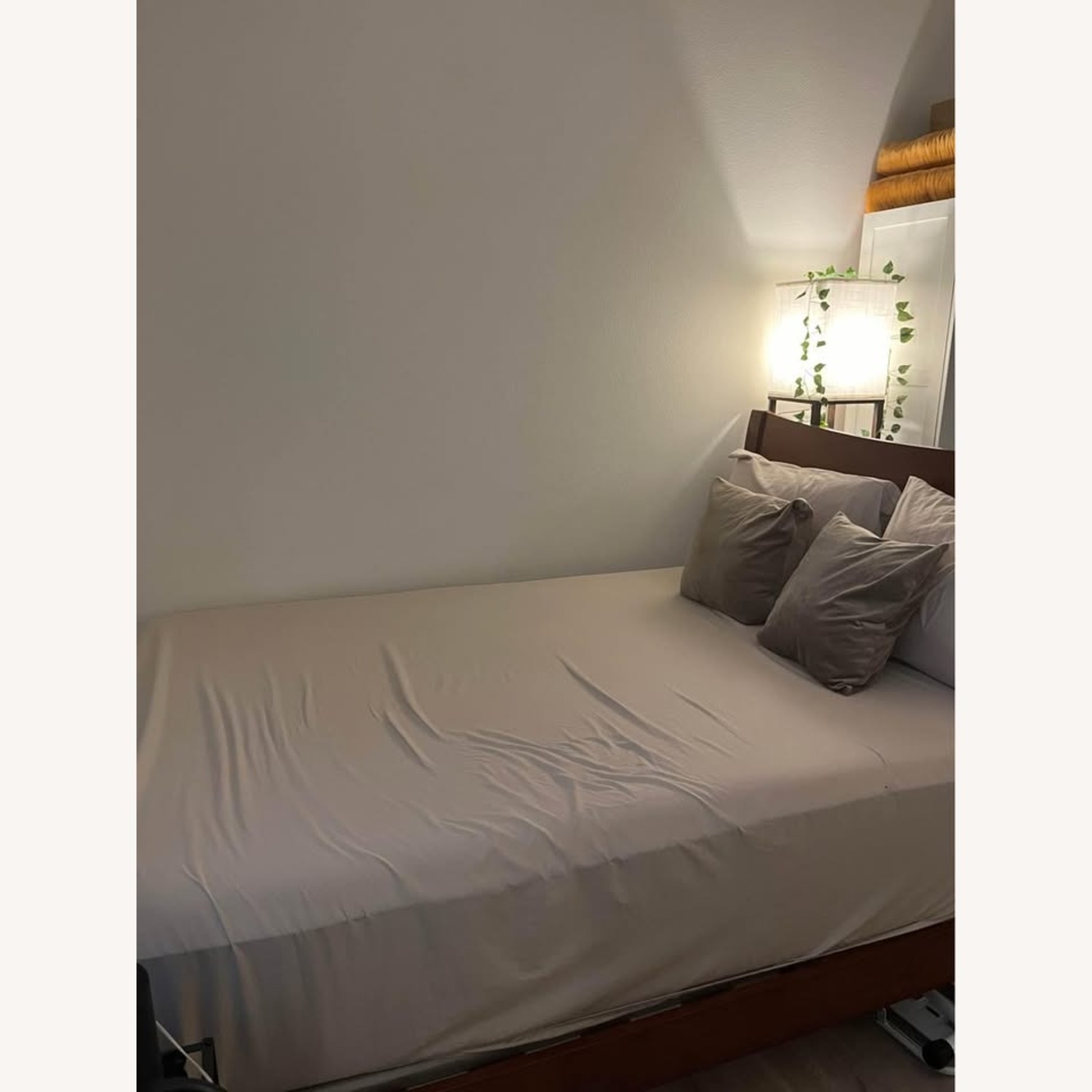 Mancini's Queen Bed - image-2