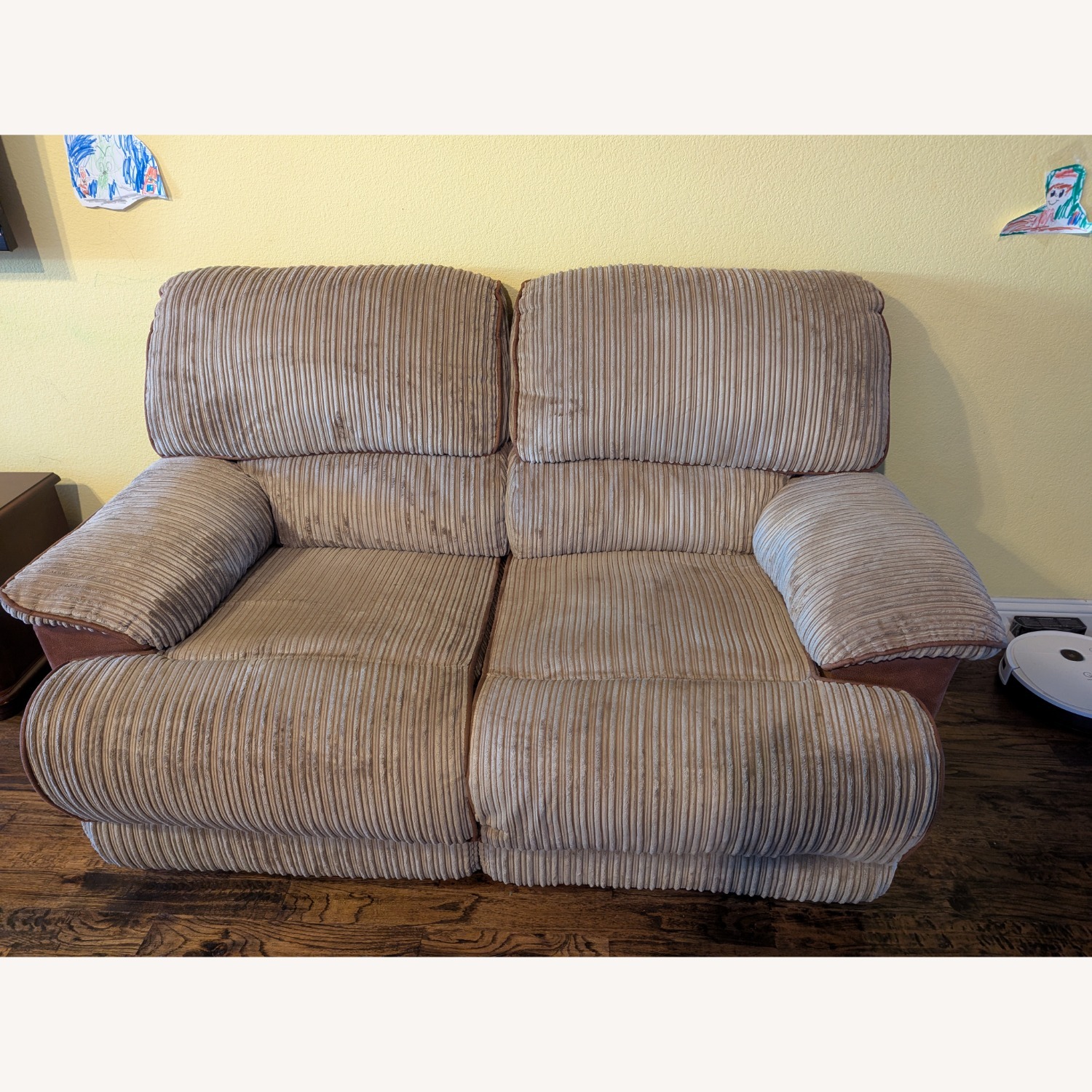 Ashley Furniture Catnapper Sofa - image-2