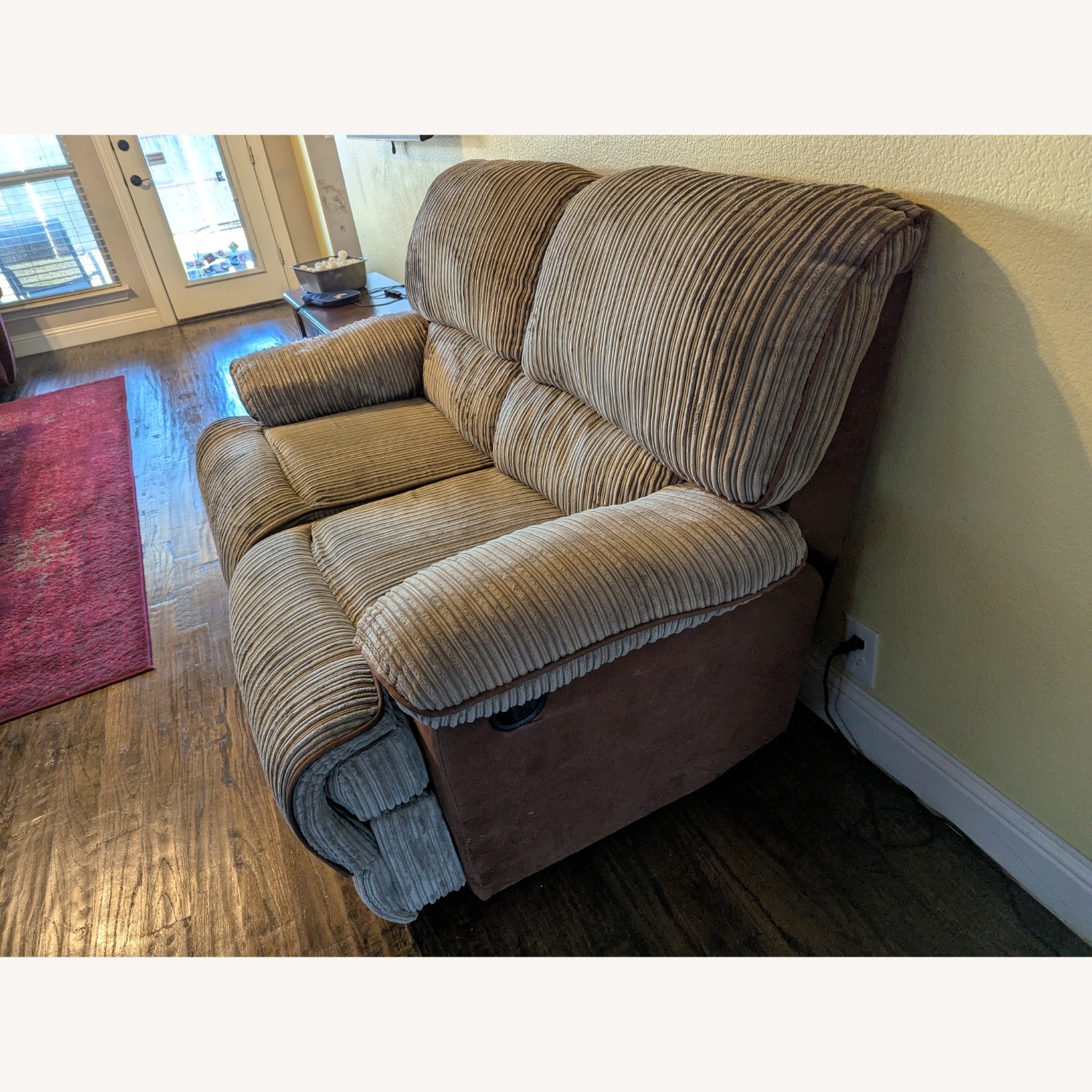 Ashley Furniture Catnapper Sofa - image-4