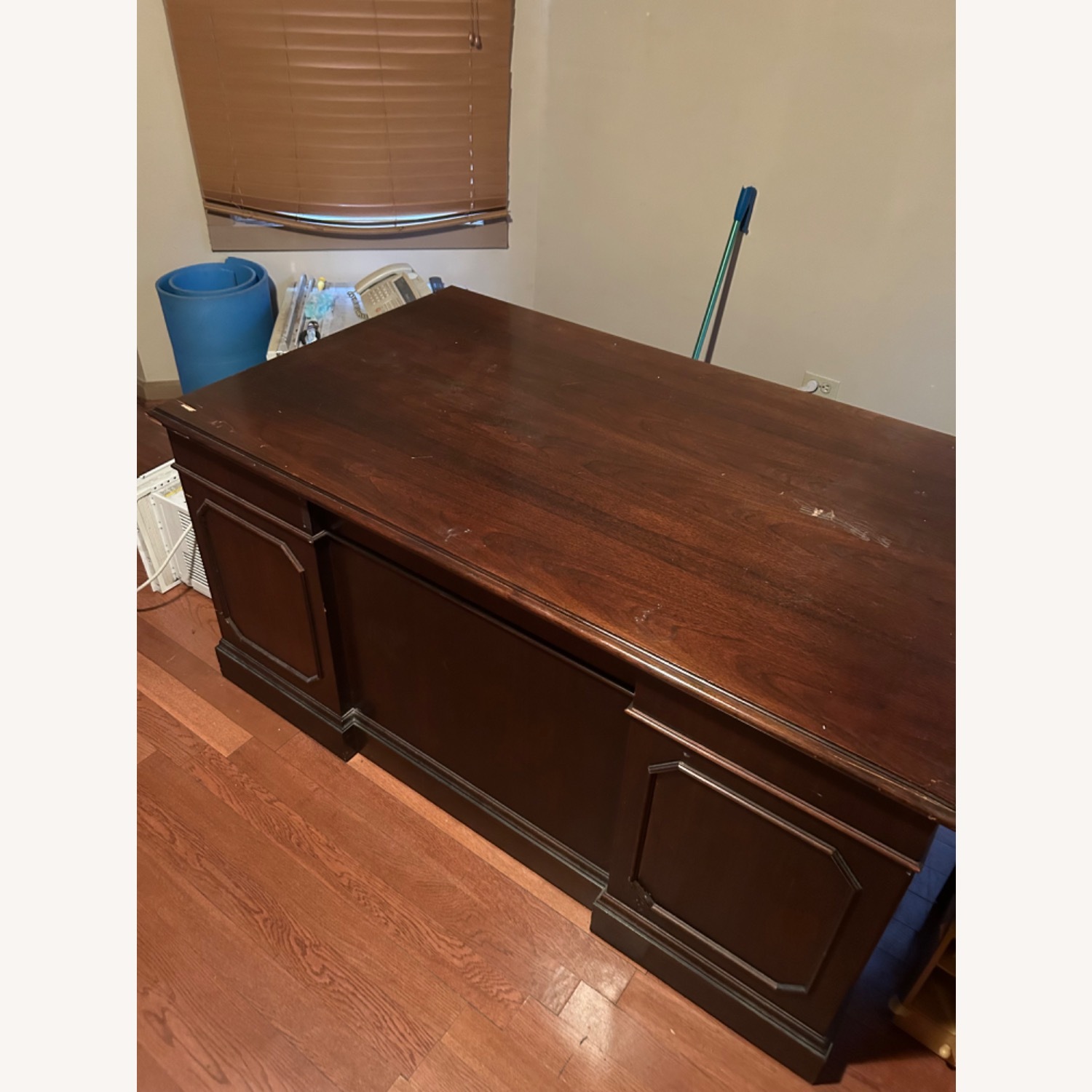 Dark Brown Desk - image-4