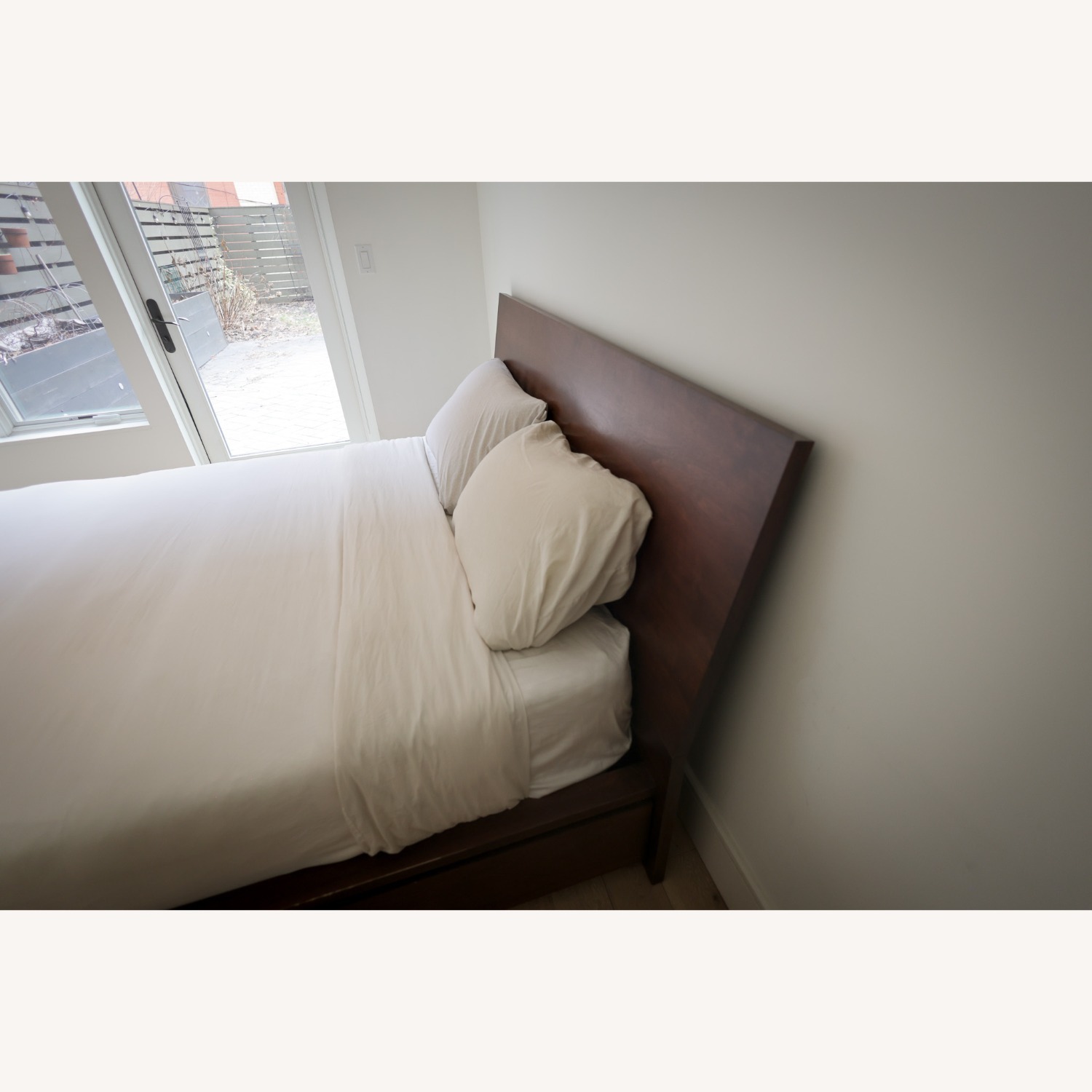 Huppé Clark Storage Queen Bed - image-4