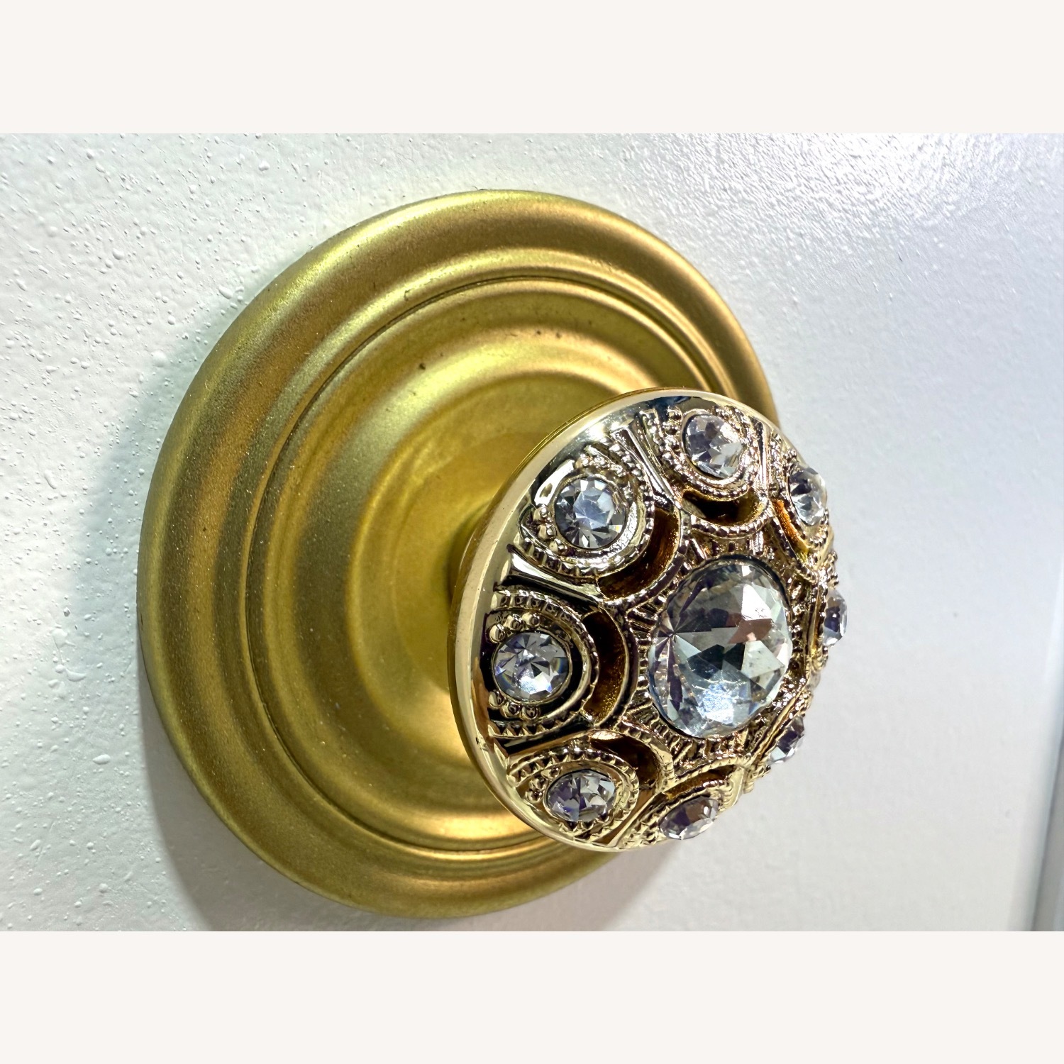 Drexel Sideboard/Buffet/Media - image-7