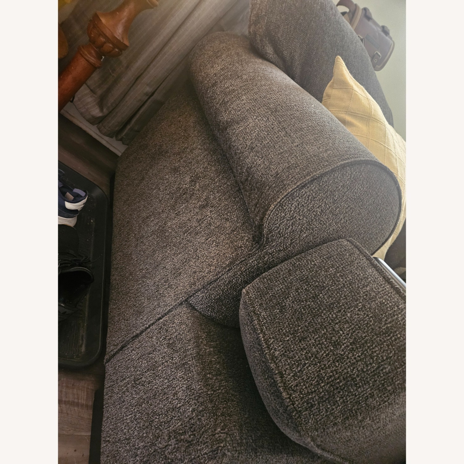 Jeromes Furniture Carson 3-4 Seater Sofa - image-5