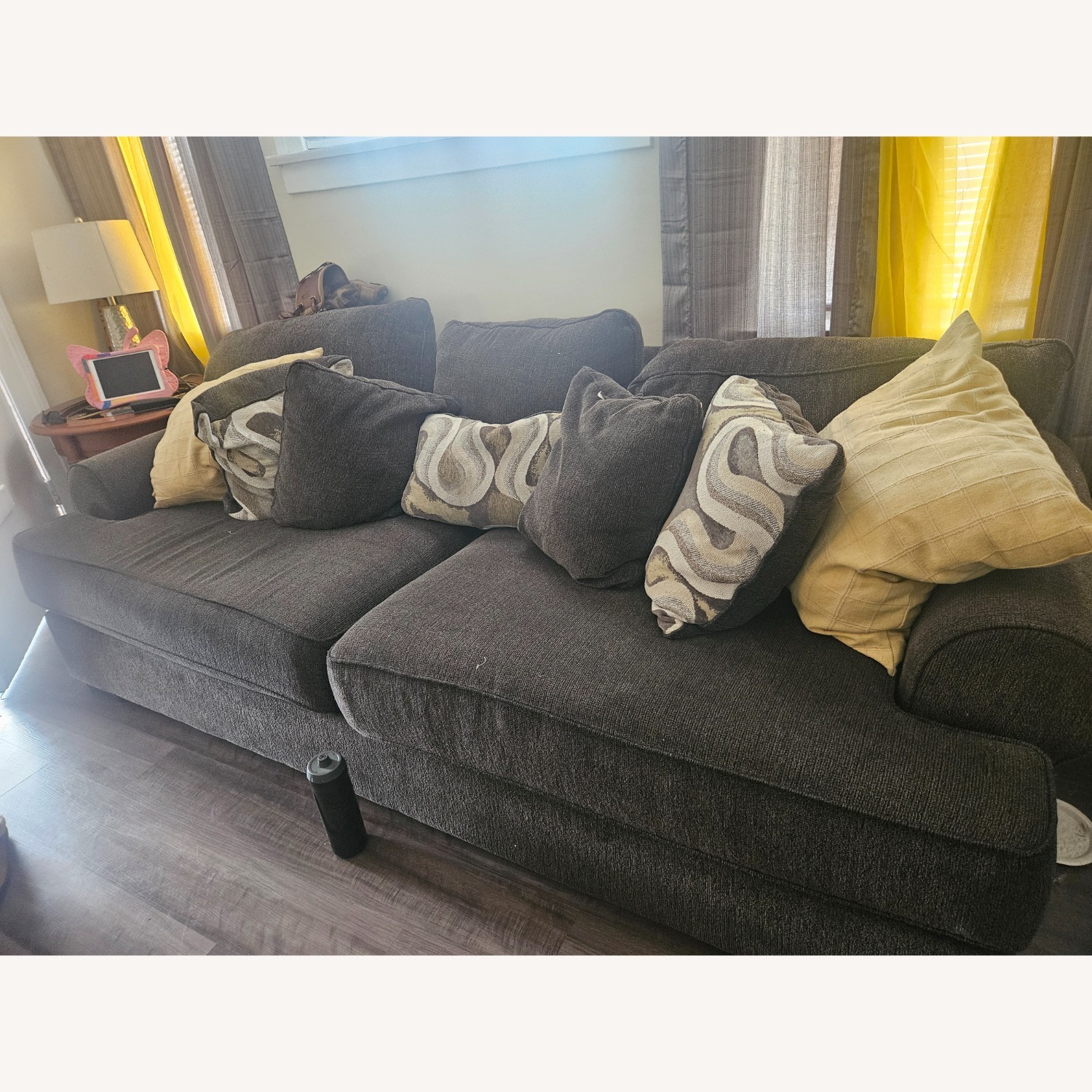 Jeromes Furniture Carson 3-4 Seater Sofa - image-3